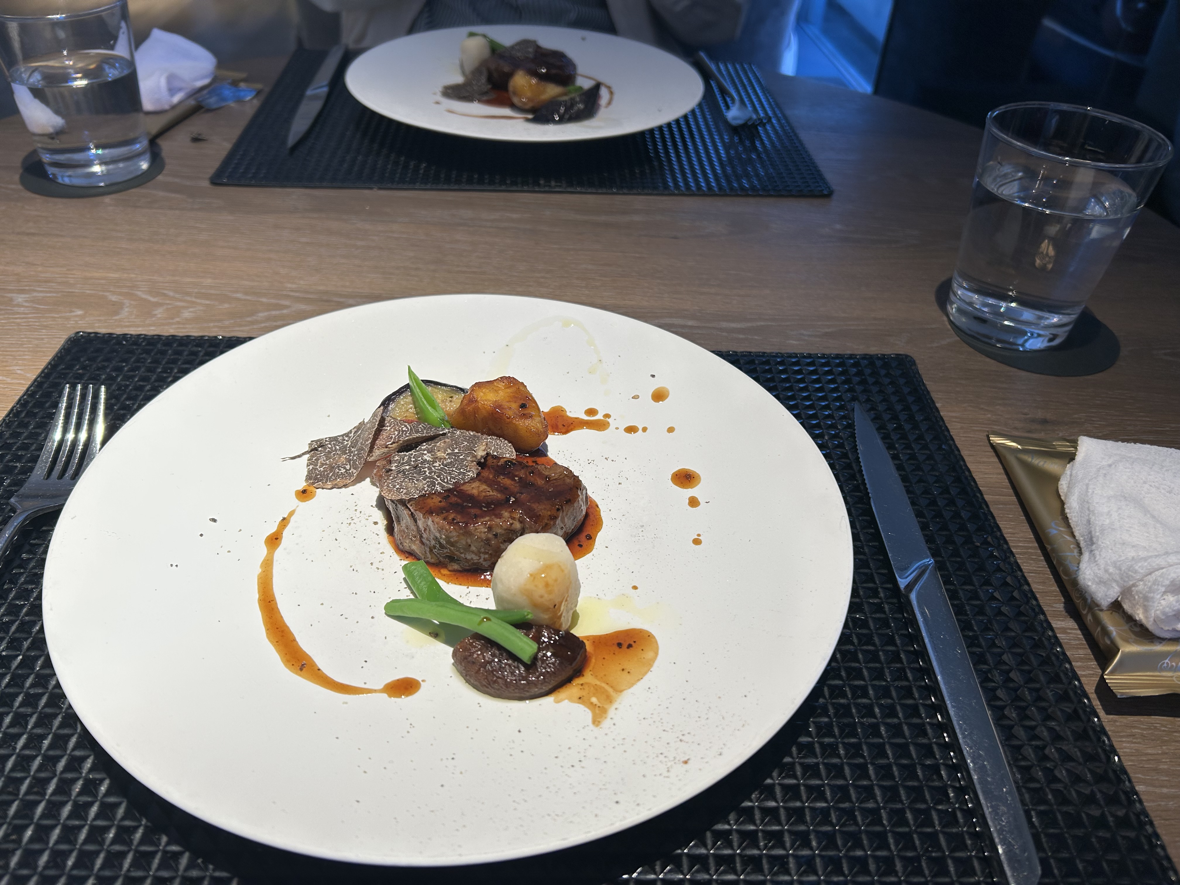 ザ ストリングス表参道