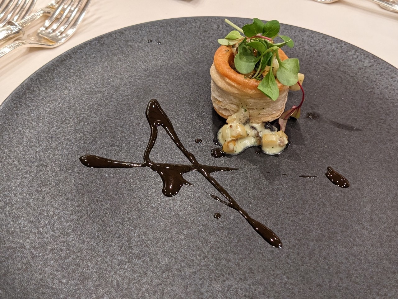 ザ ストリングス表参道