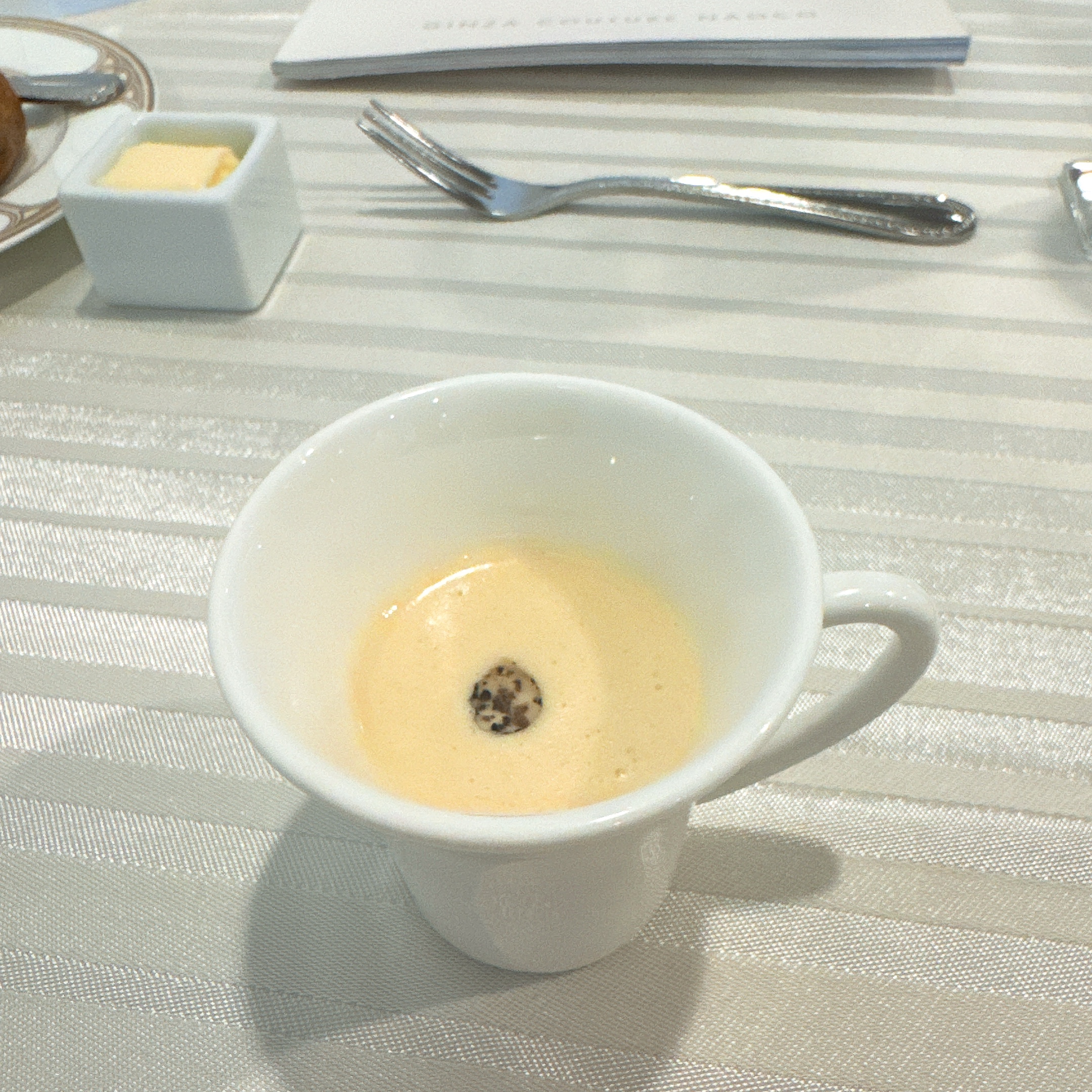 18 (アンウィット) Produced by Casa d' Angela