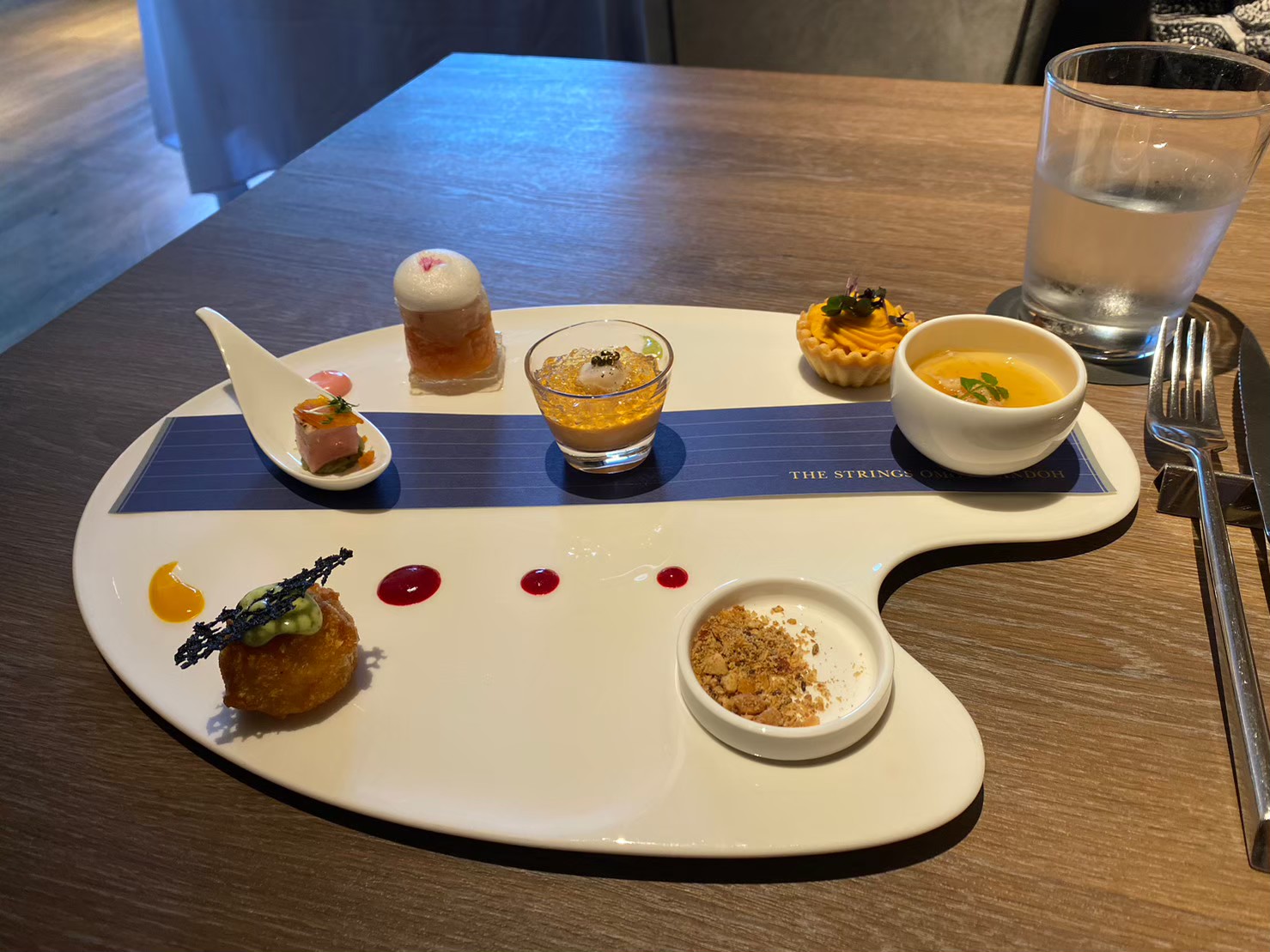 ザ ストリングス表参道