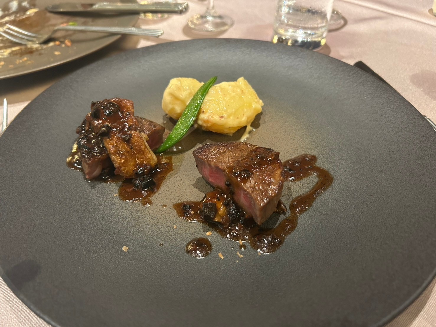 アンフェリシオン