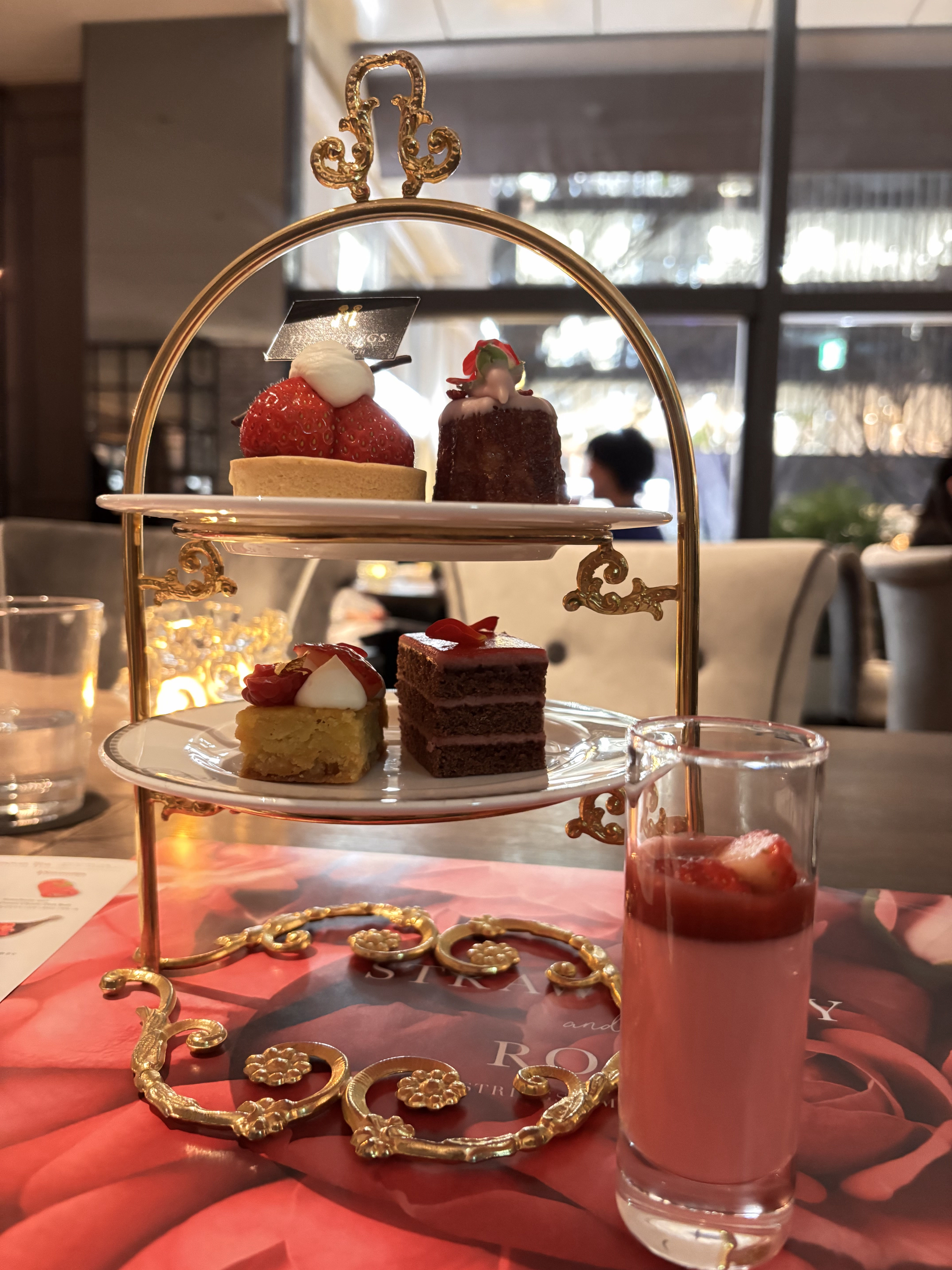 ザ ストリングス表参道