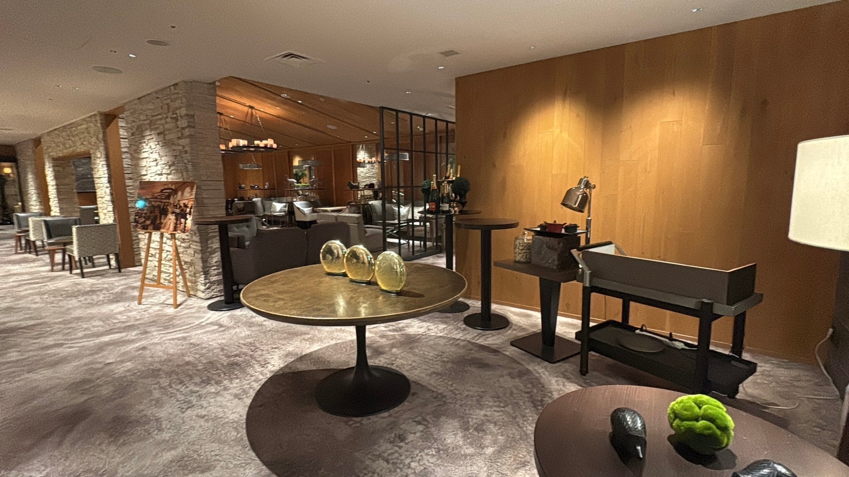 ザ ストリングス表参道