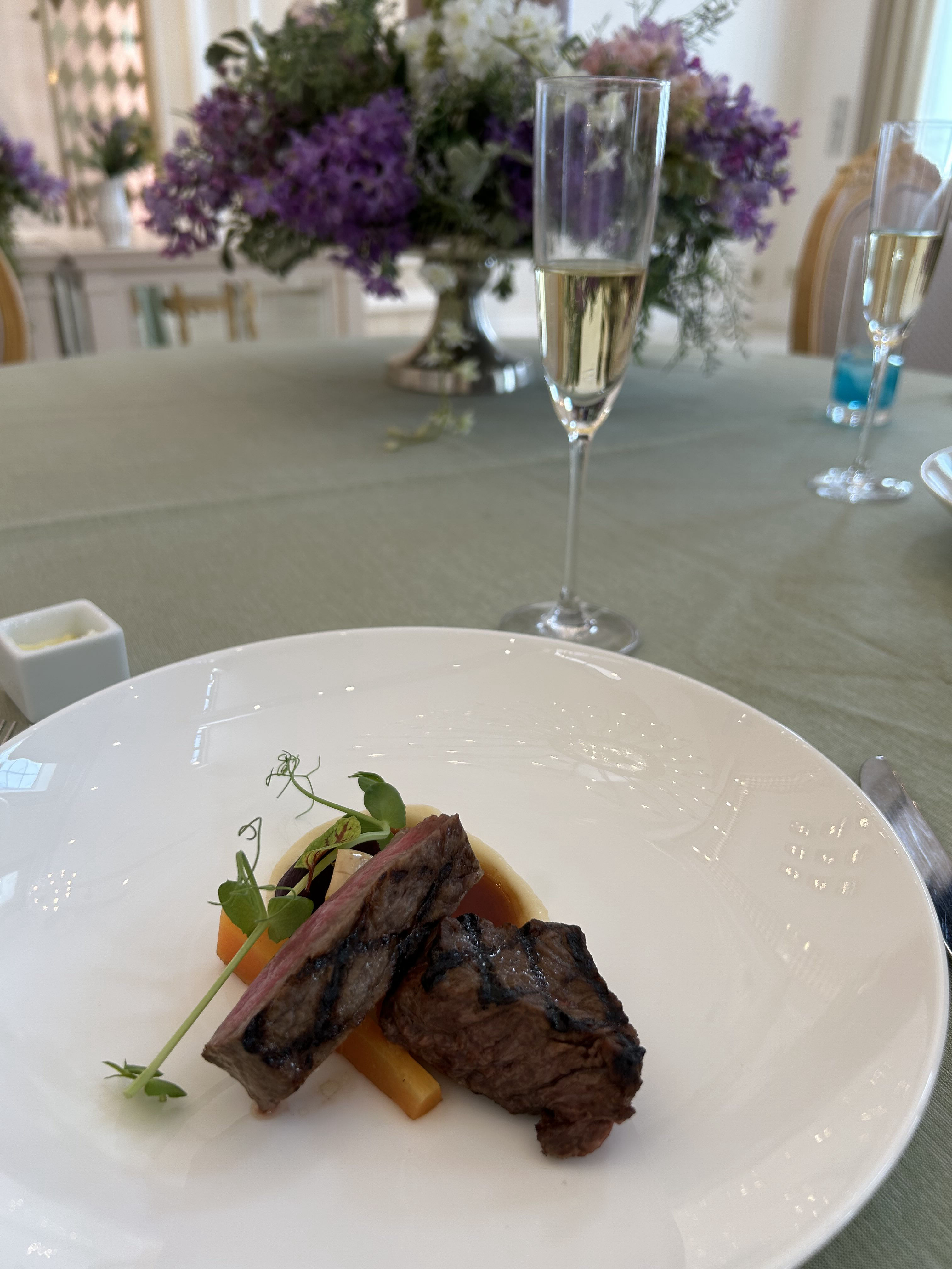 18 (アンウィット) Produced by Casa d' Angela