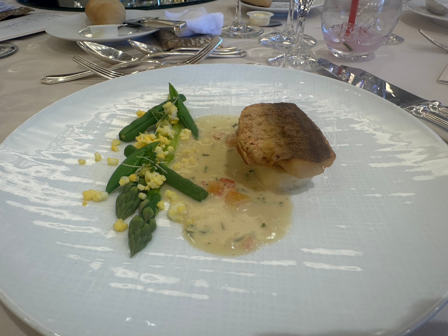 ザ ストリングス表参道