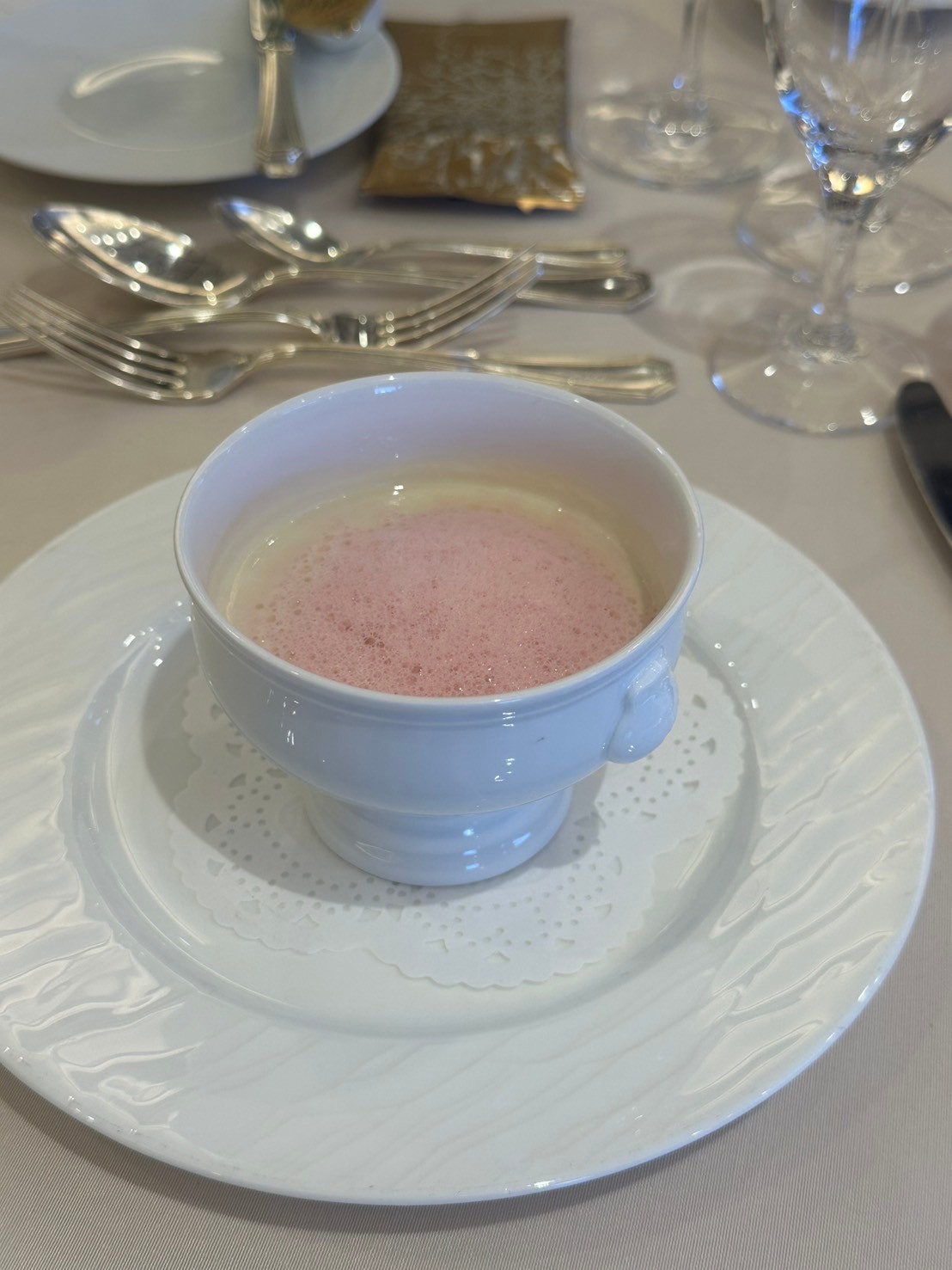 ザ ストリングス表参道