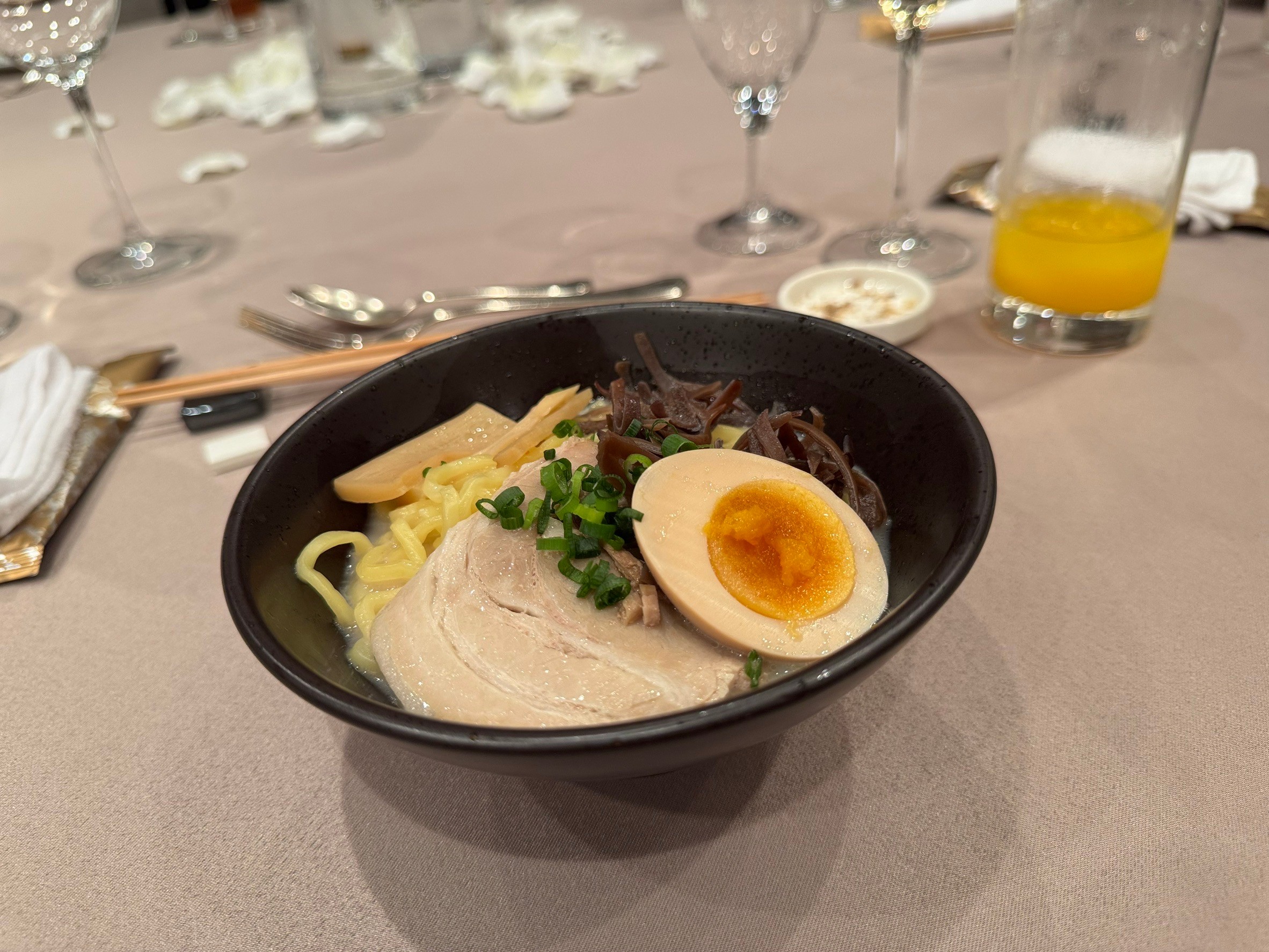 ザ ストリングス表参道