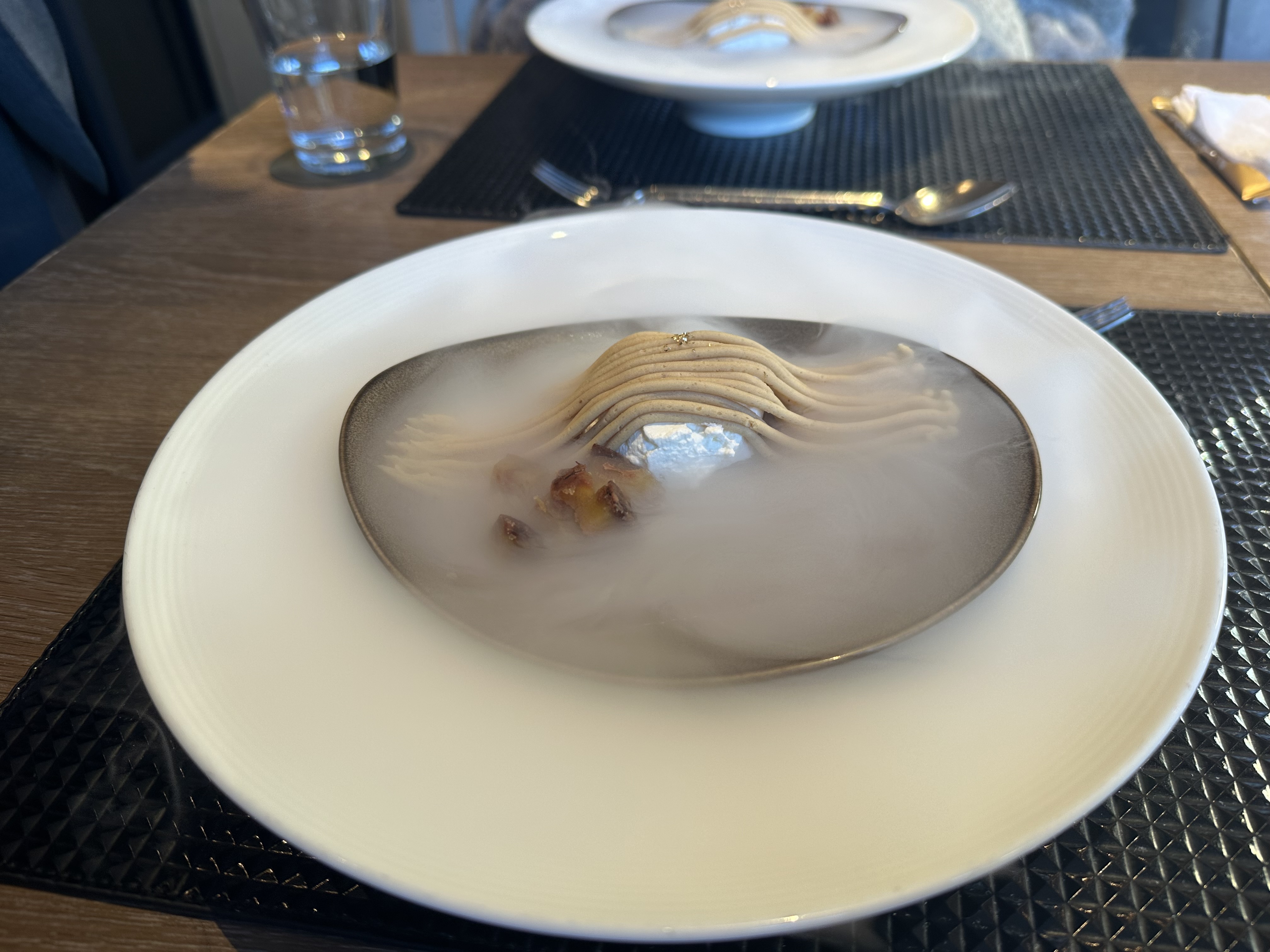 ザ ストリングス表参道