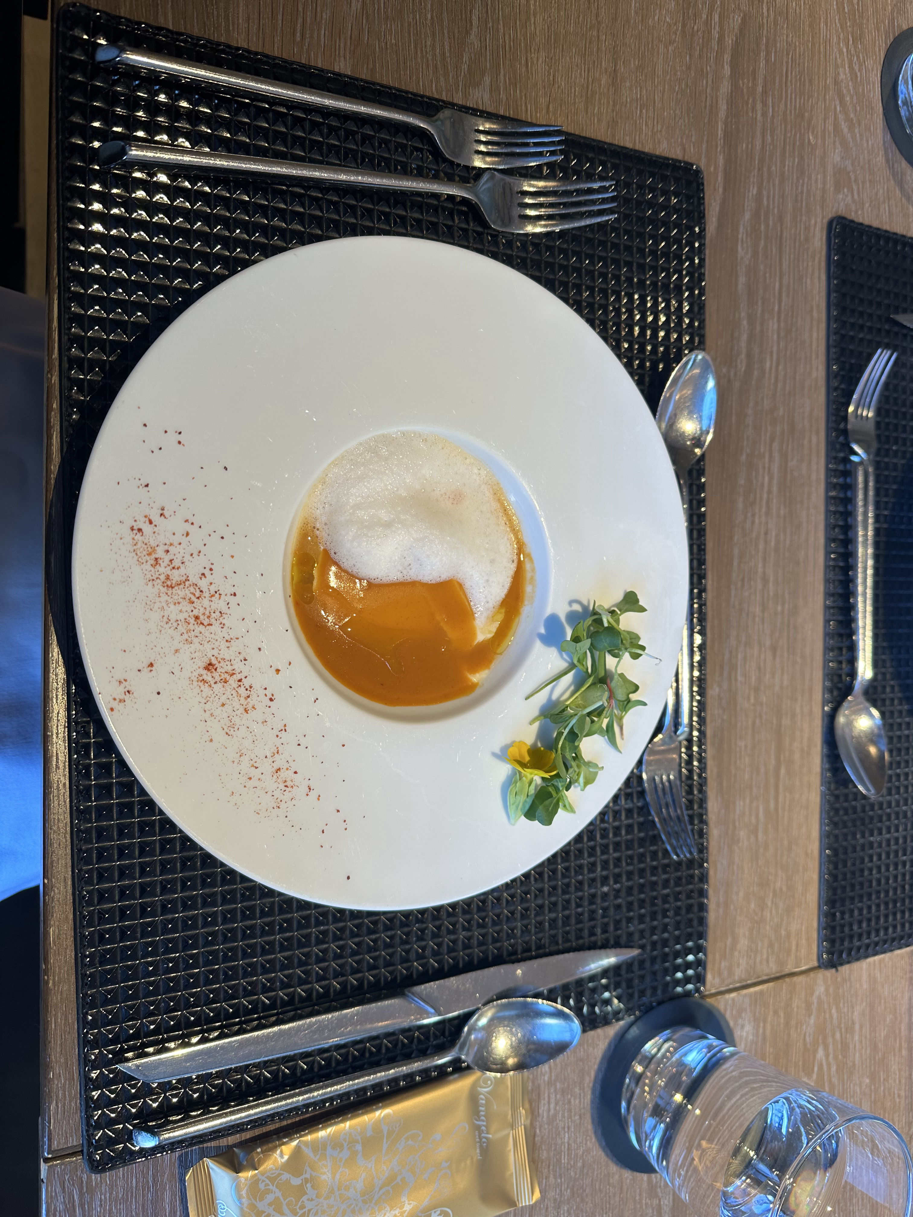 ザ ストリングス表参道