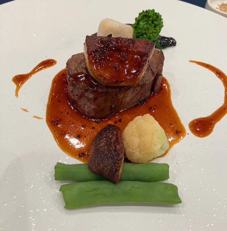 ザ ストリングス表参道