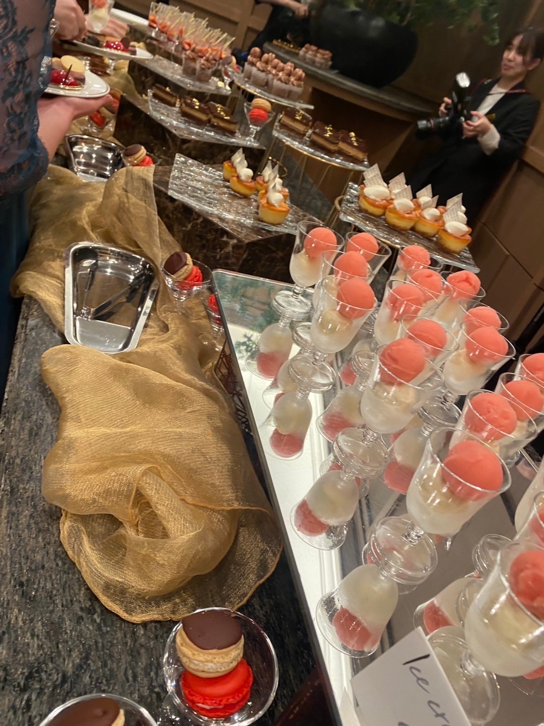 ザ ストリングス表参道