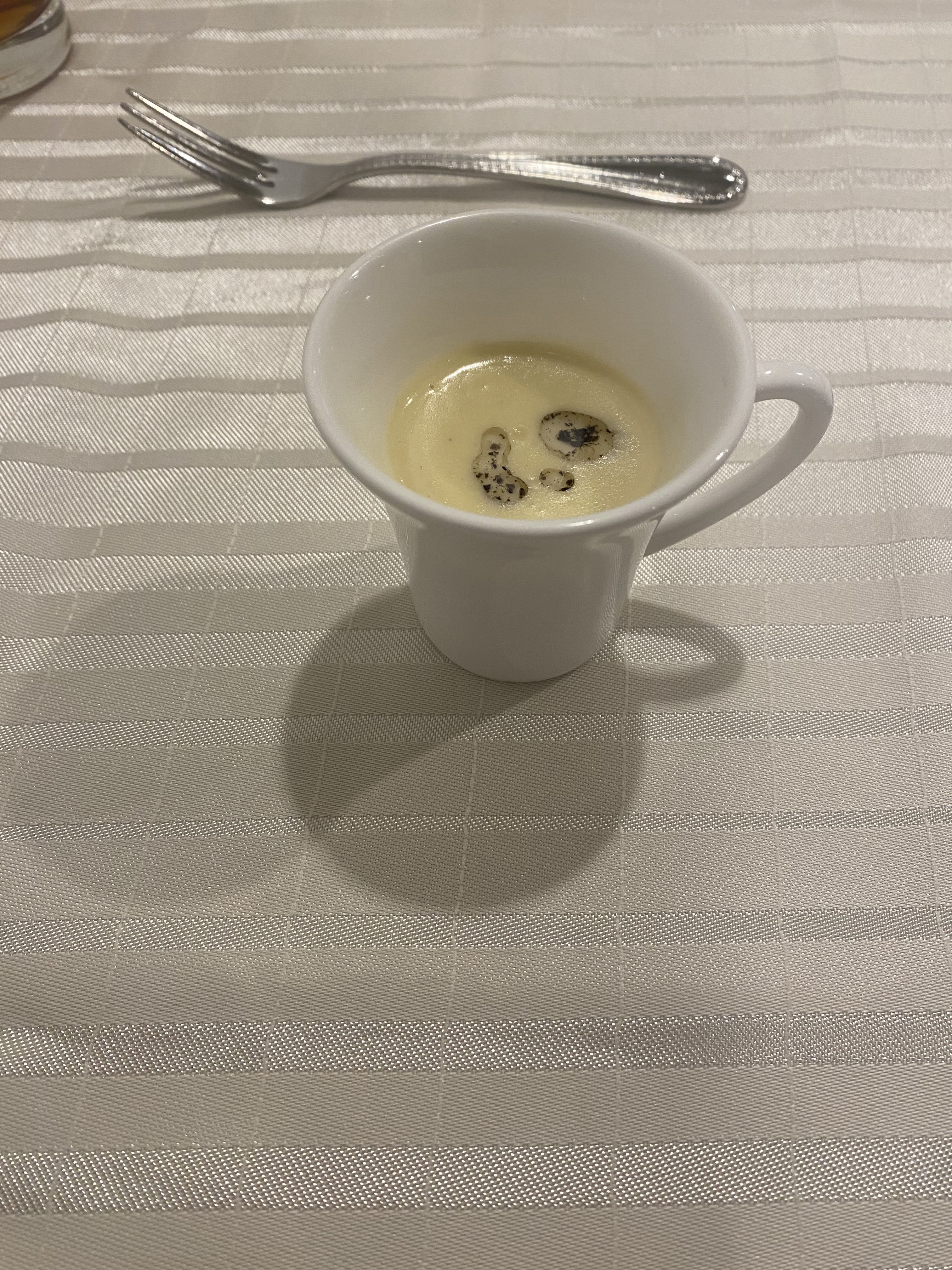 18 (アンウィット) Produced by Casa d' Angela