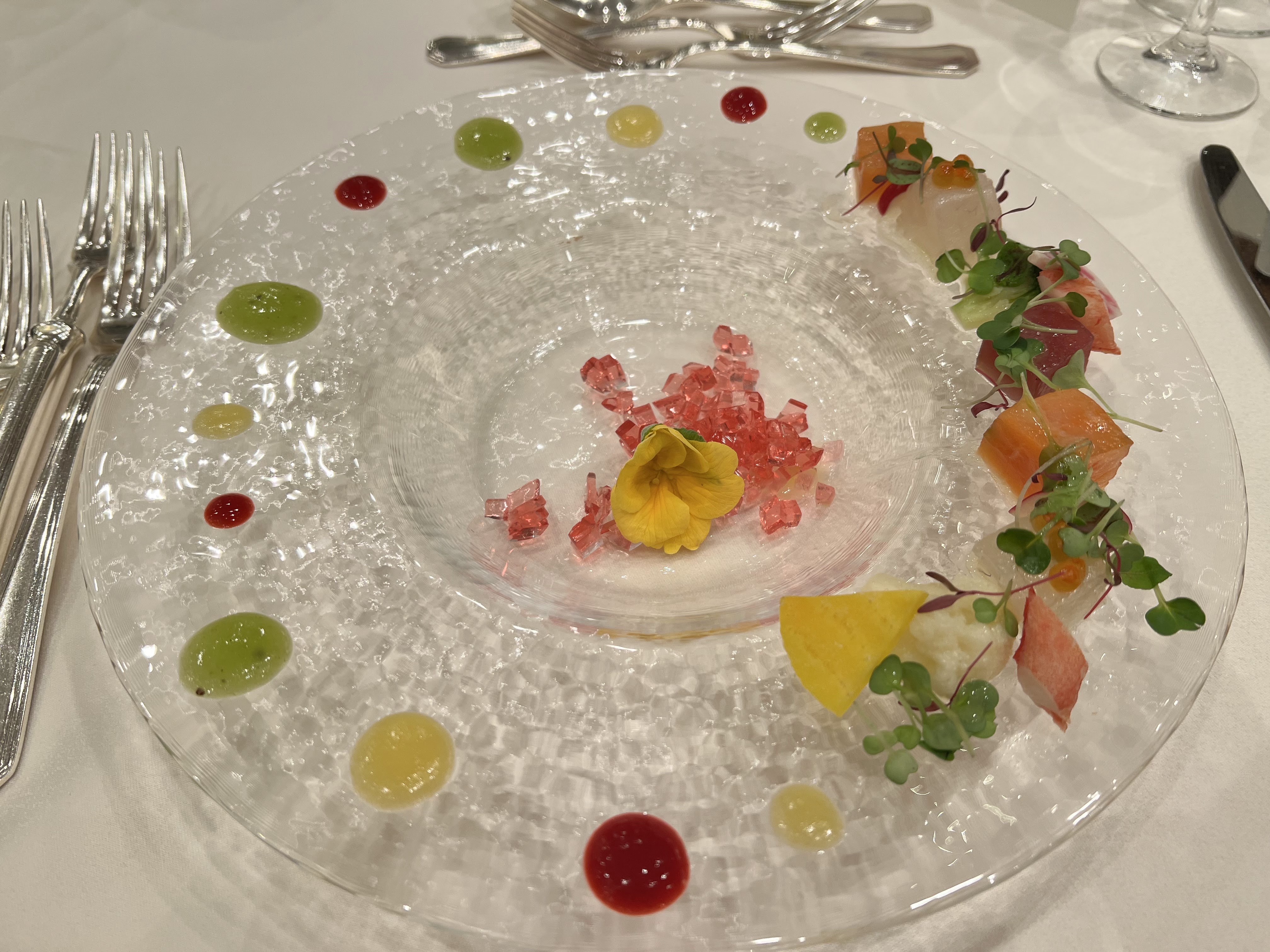 ザ ストリングス表参道