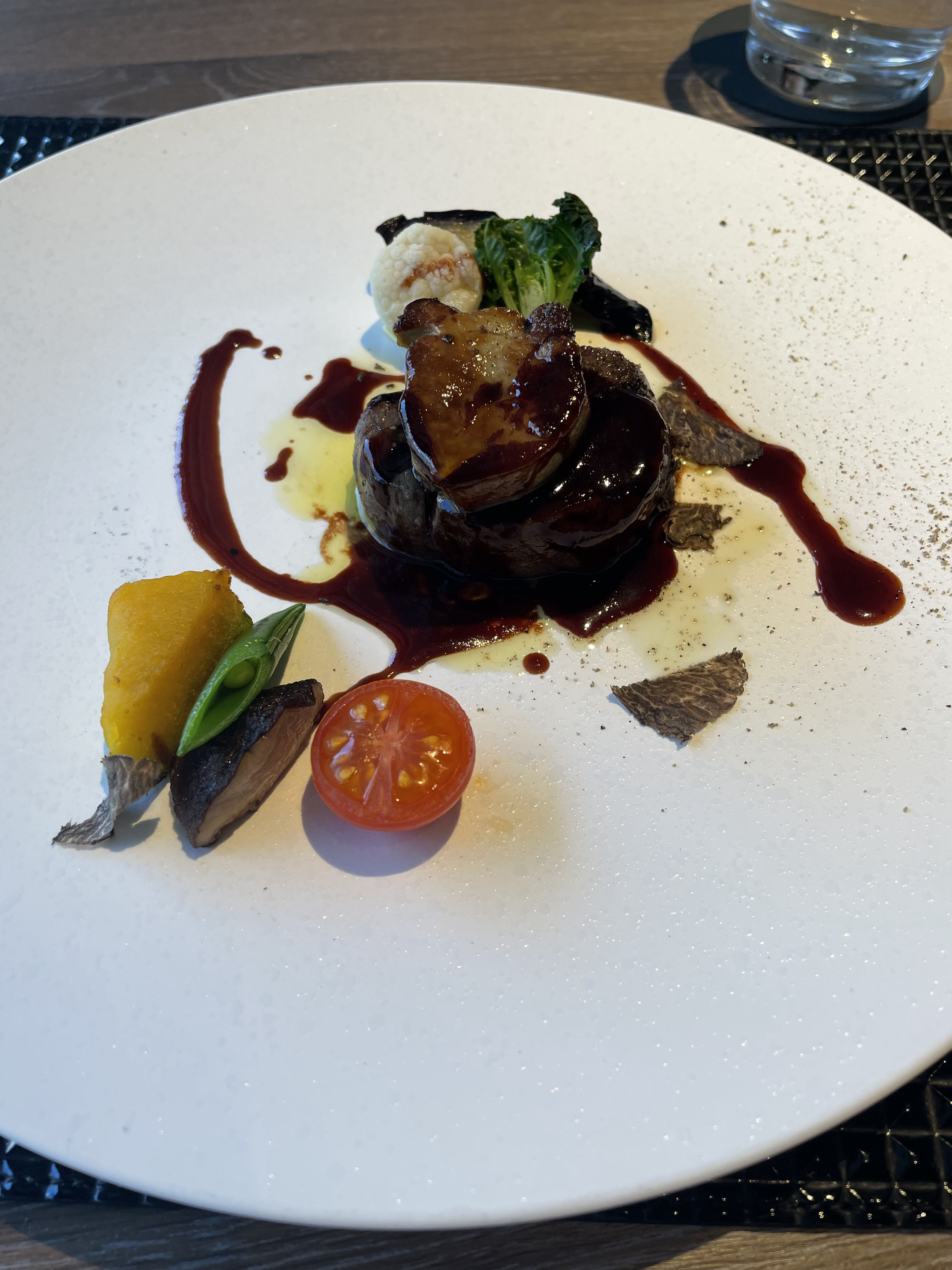 ザ ストリングス表参道