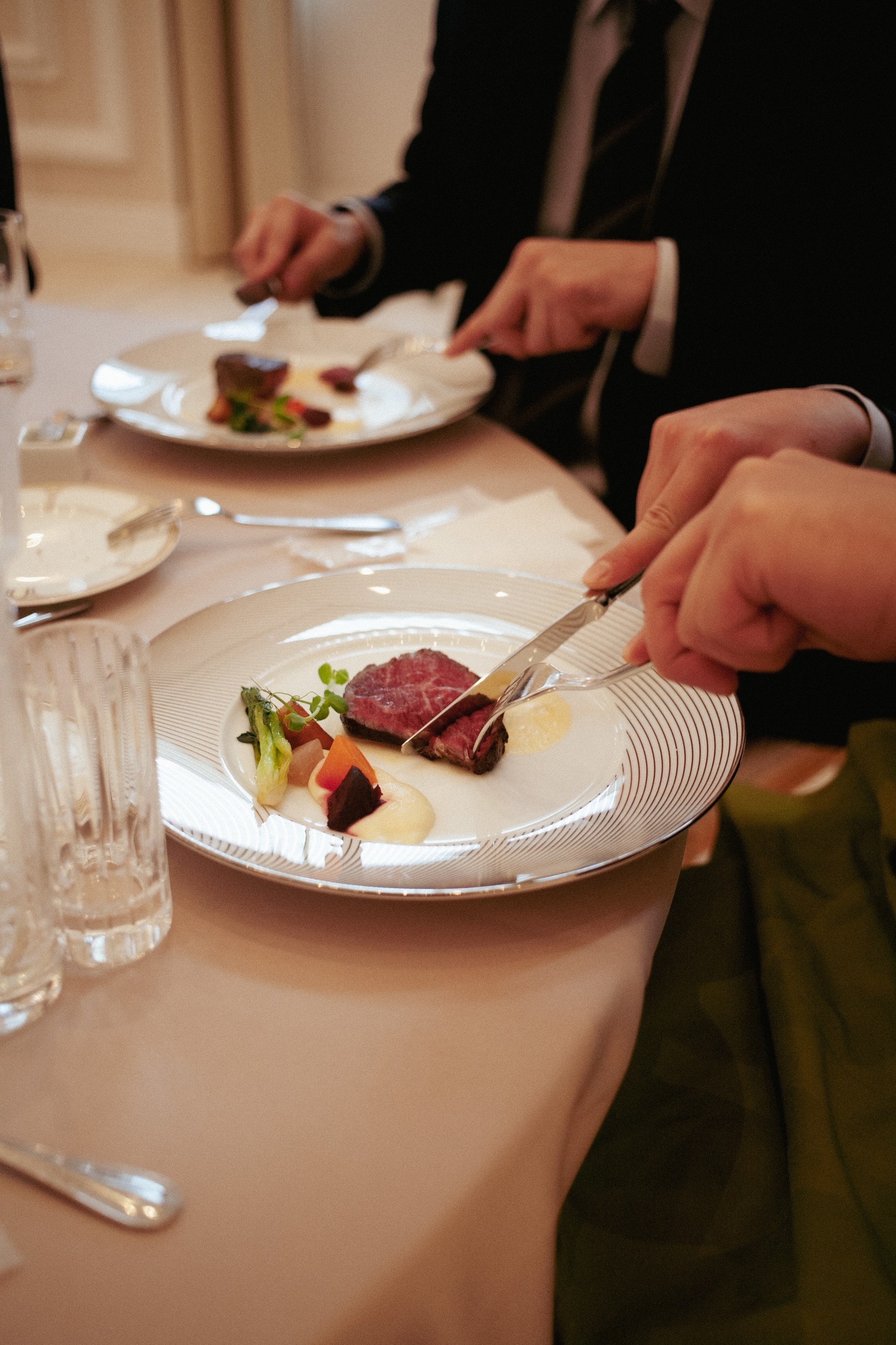 18 (アンウィット) Produced by Casa d' Angela