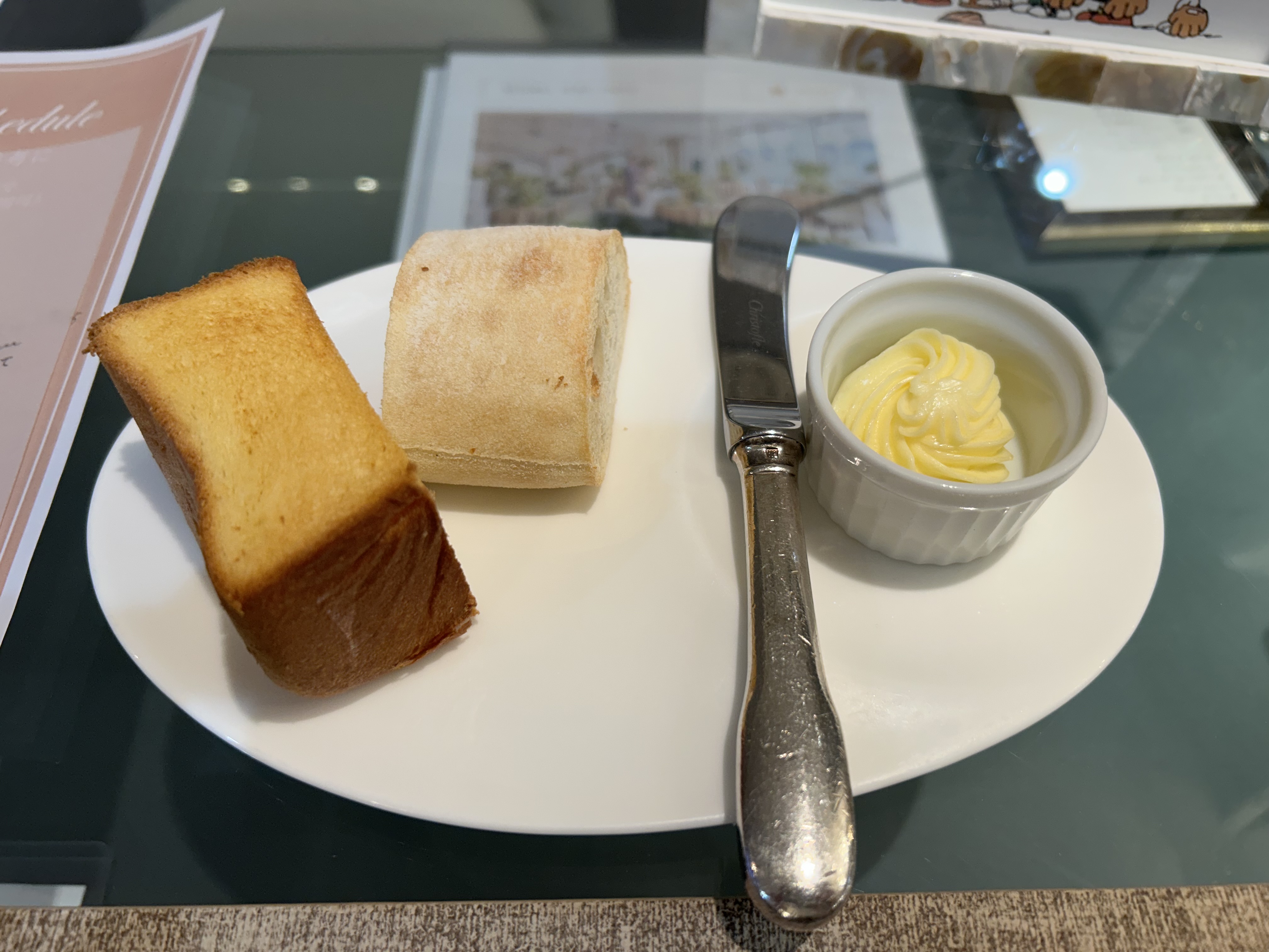 セント・ラファエロチャペル御堂筋