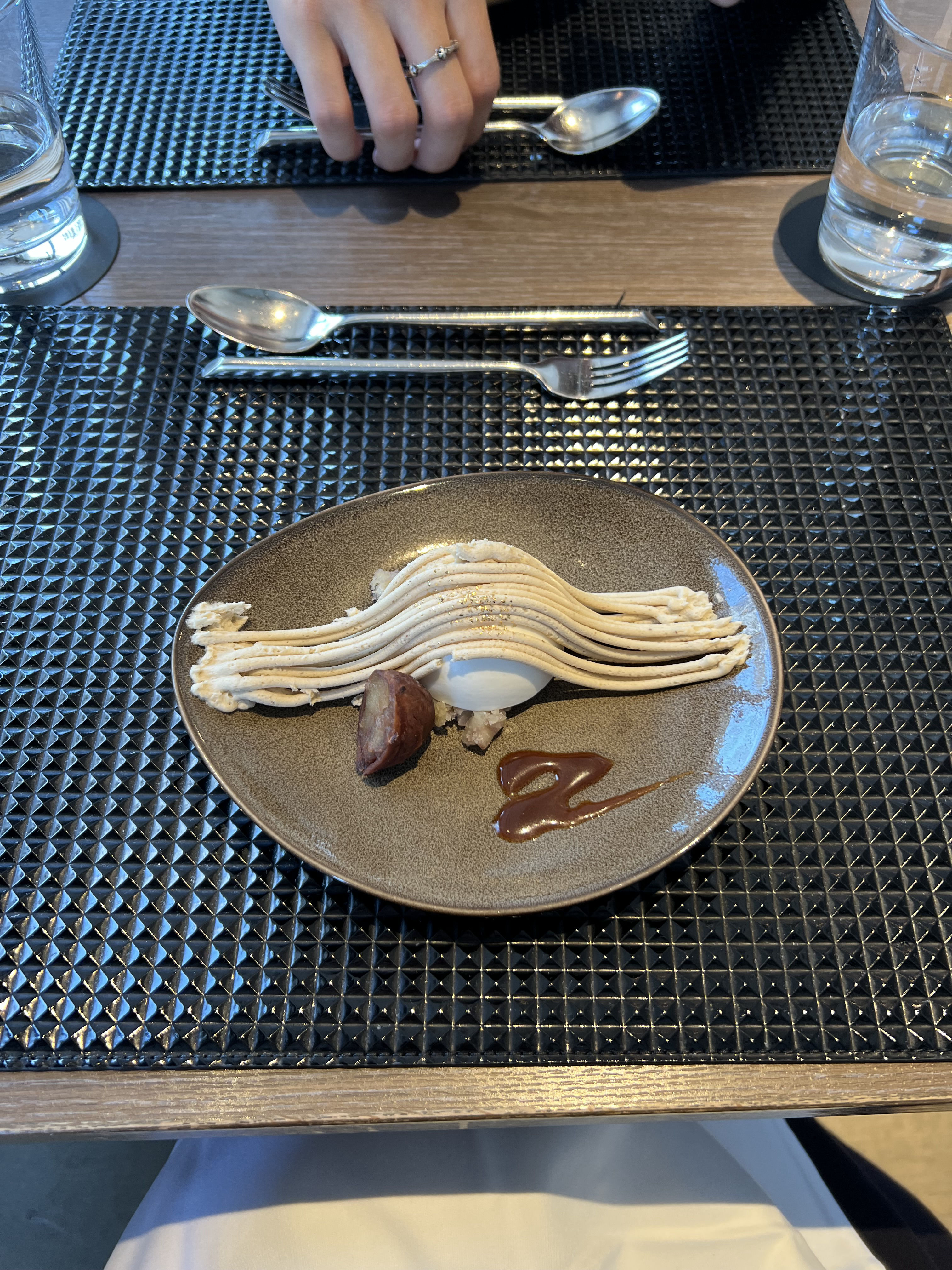 ザ ストリングス表参道