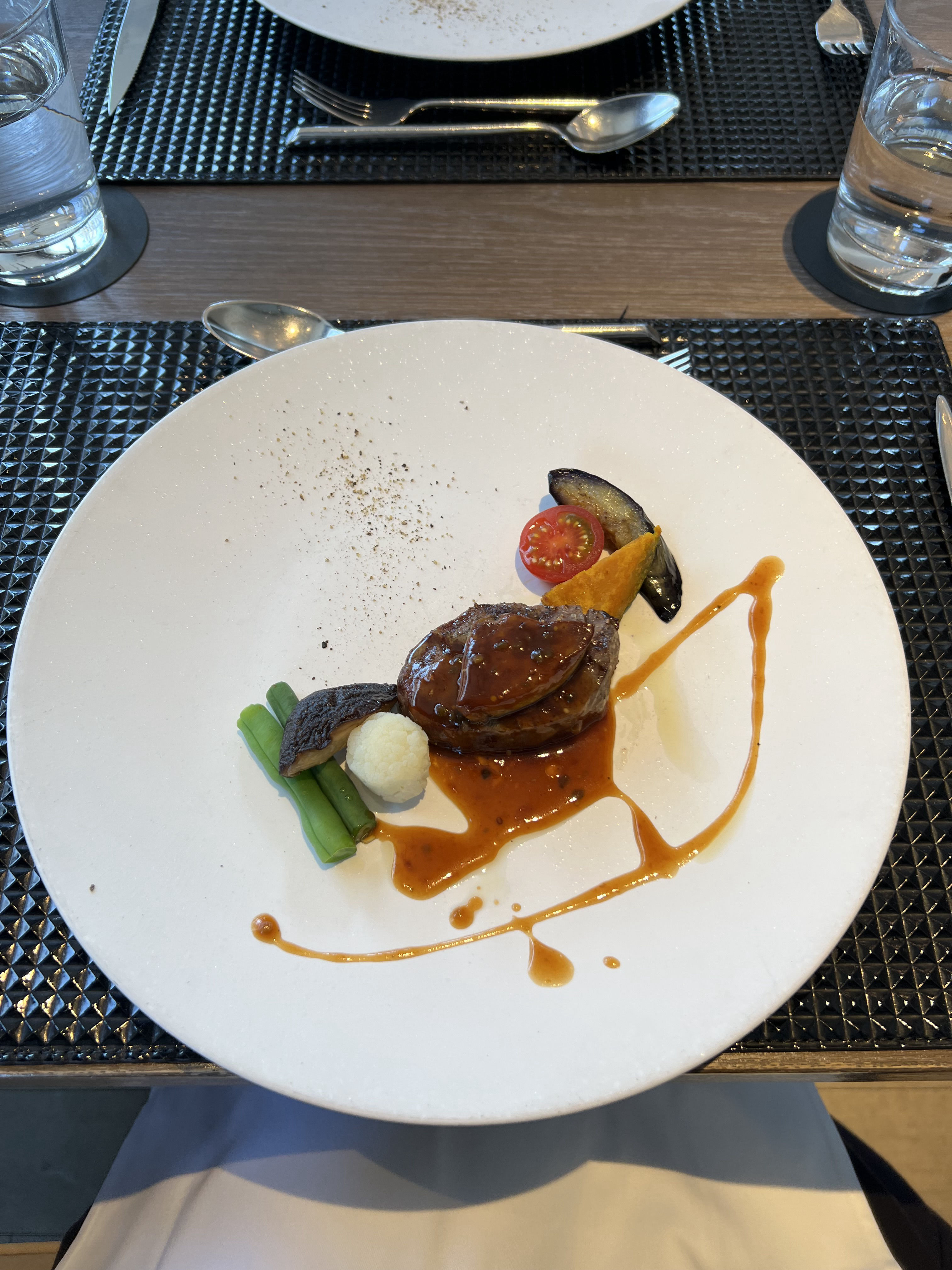 ザ ストリングス表参道