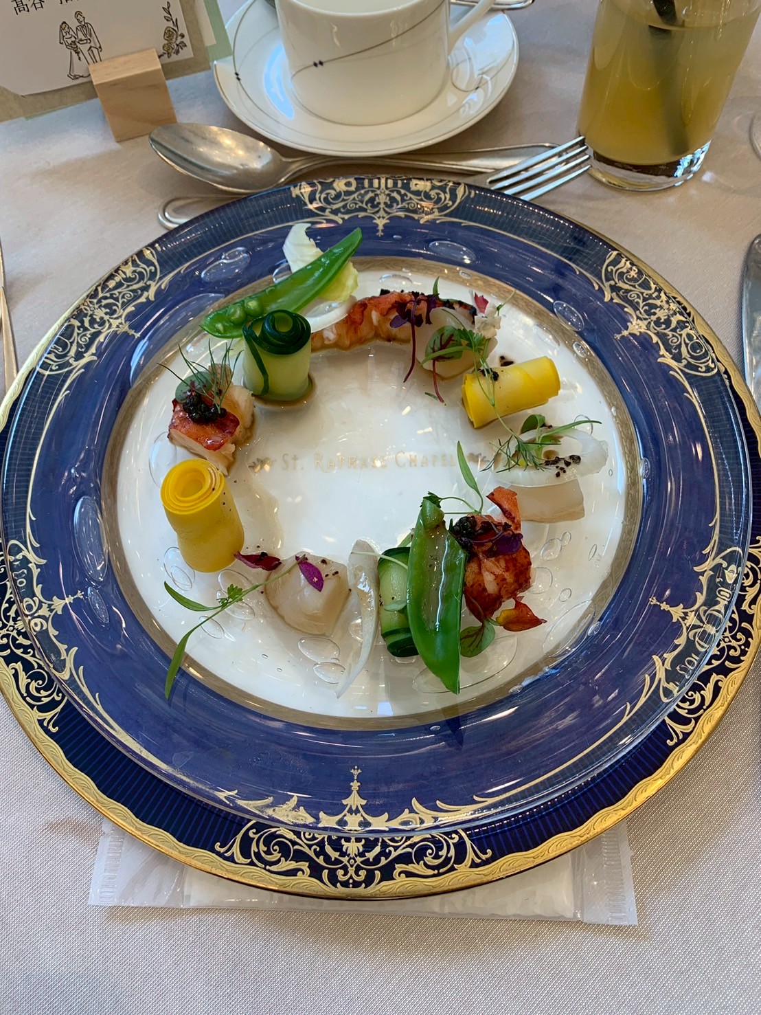 セント・ラファエロチャペル御堂筋