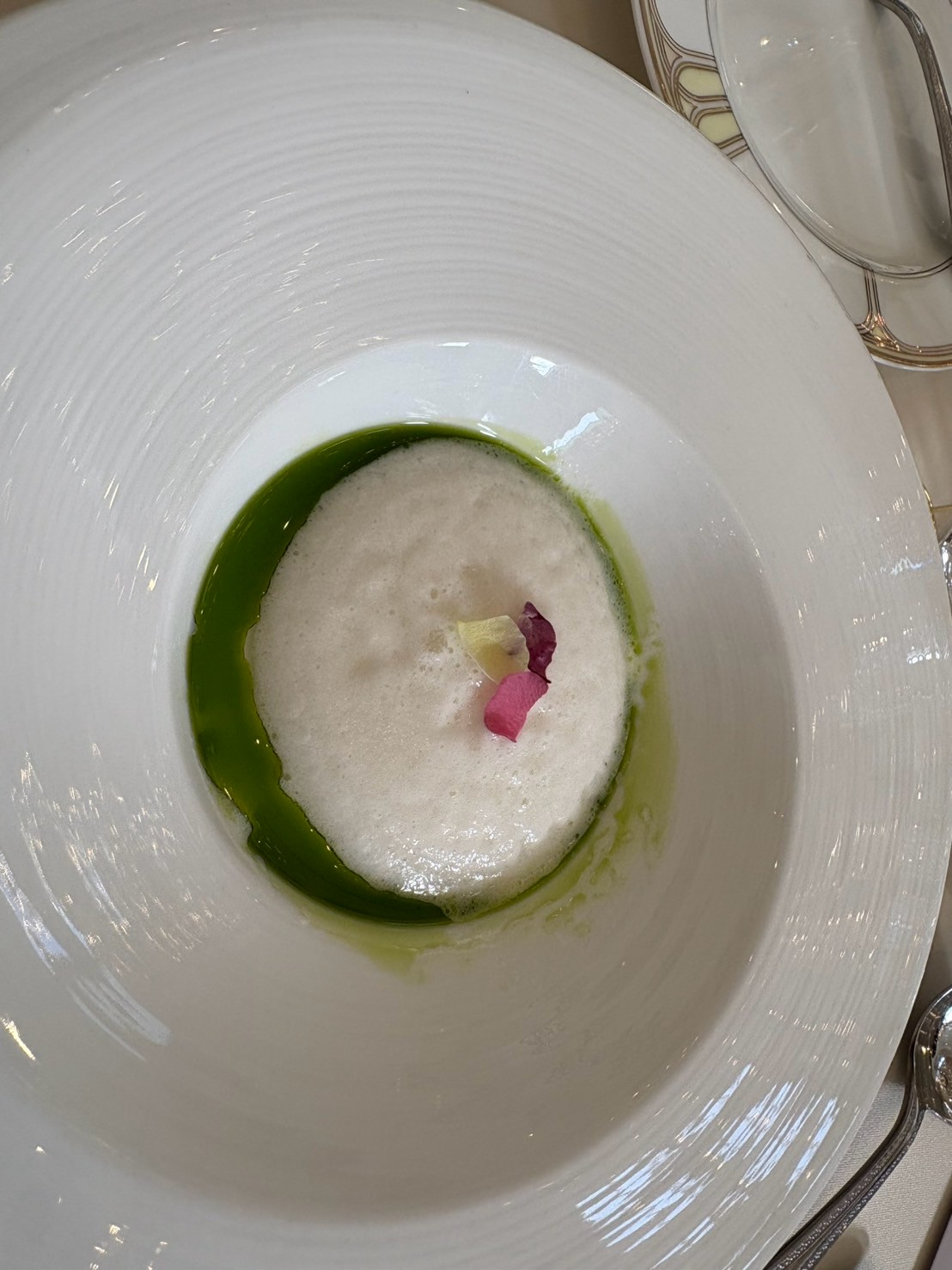 18 (アンウィット) Produced by Casa d' Angela