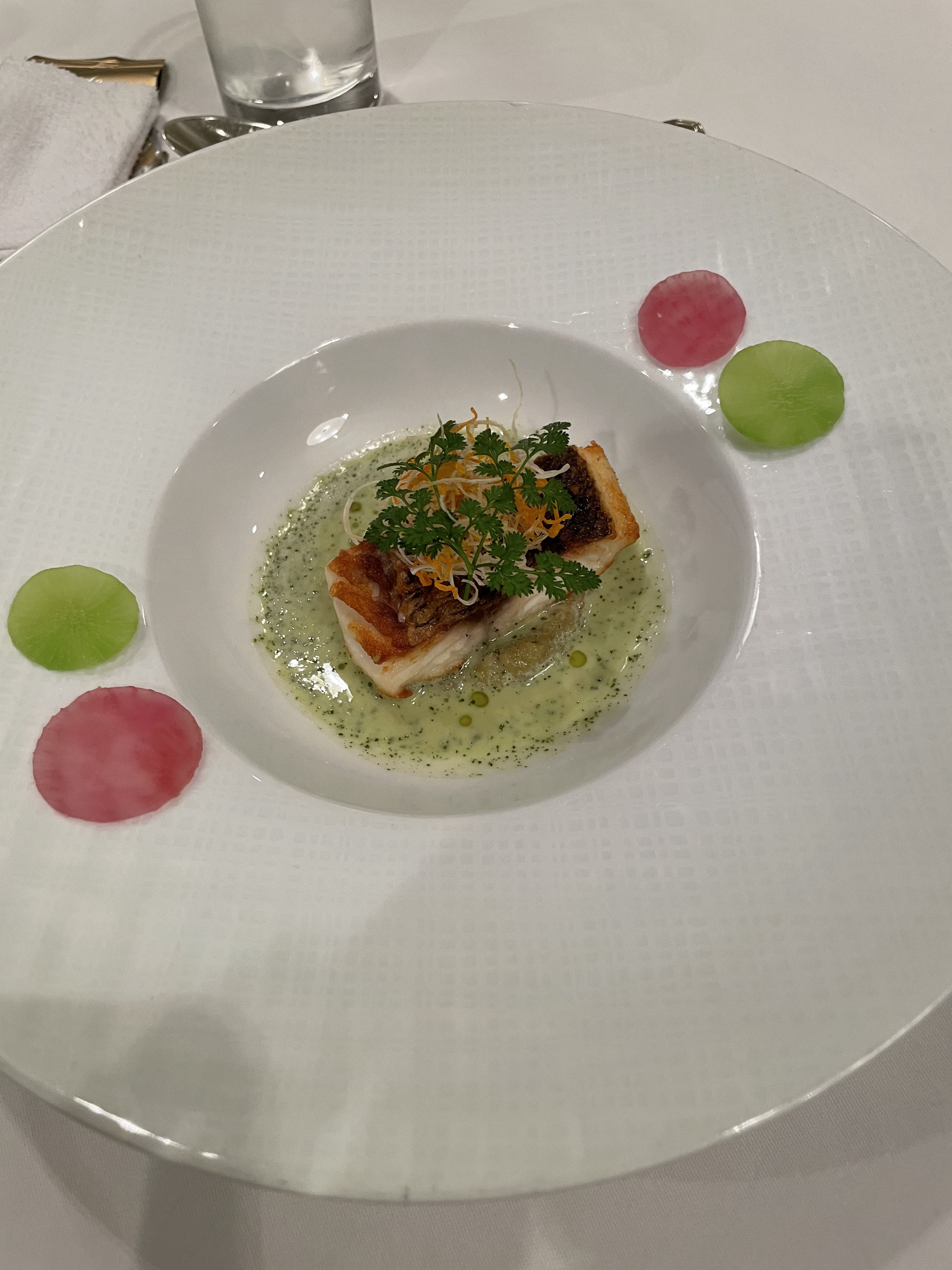 ザ ストリングス表参道