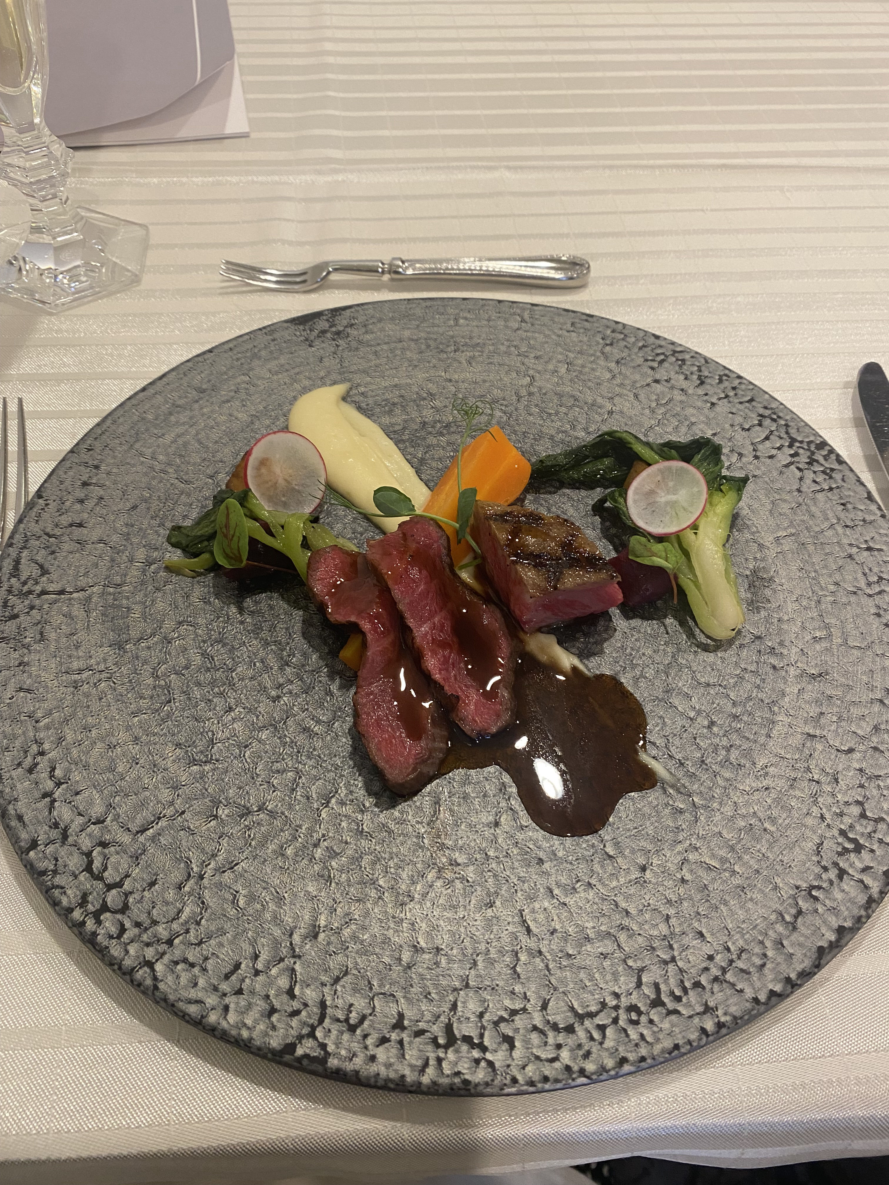 18 (アンウィット) Produced by Casa d' Angela