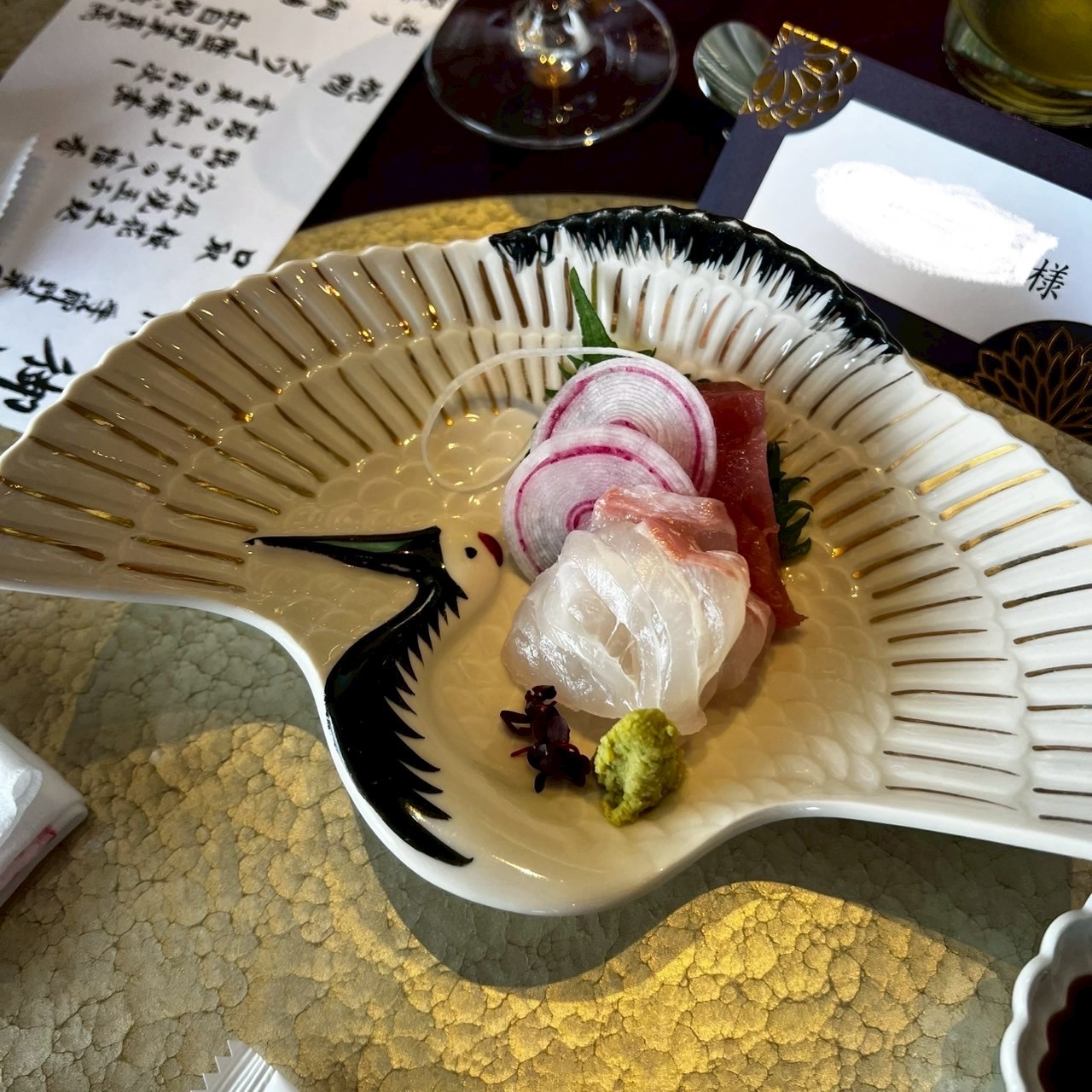 The KIKUSUIRO narapark(菊水楼)