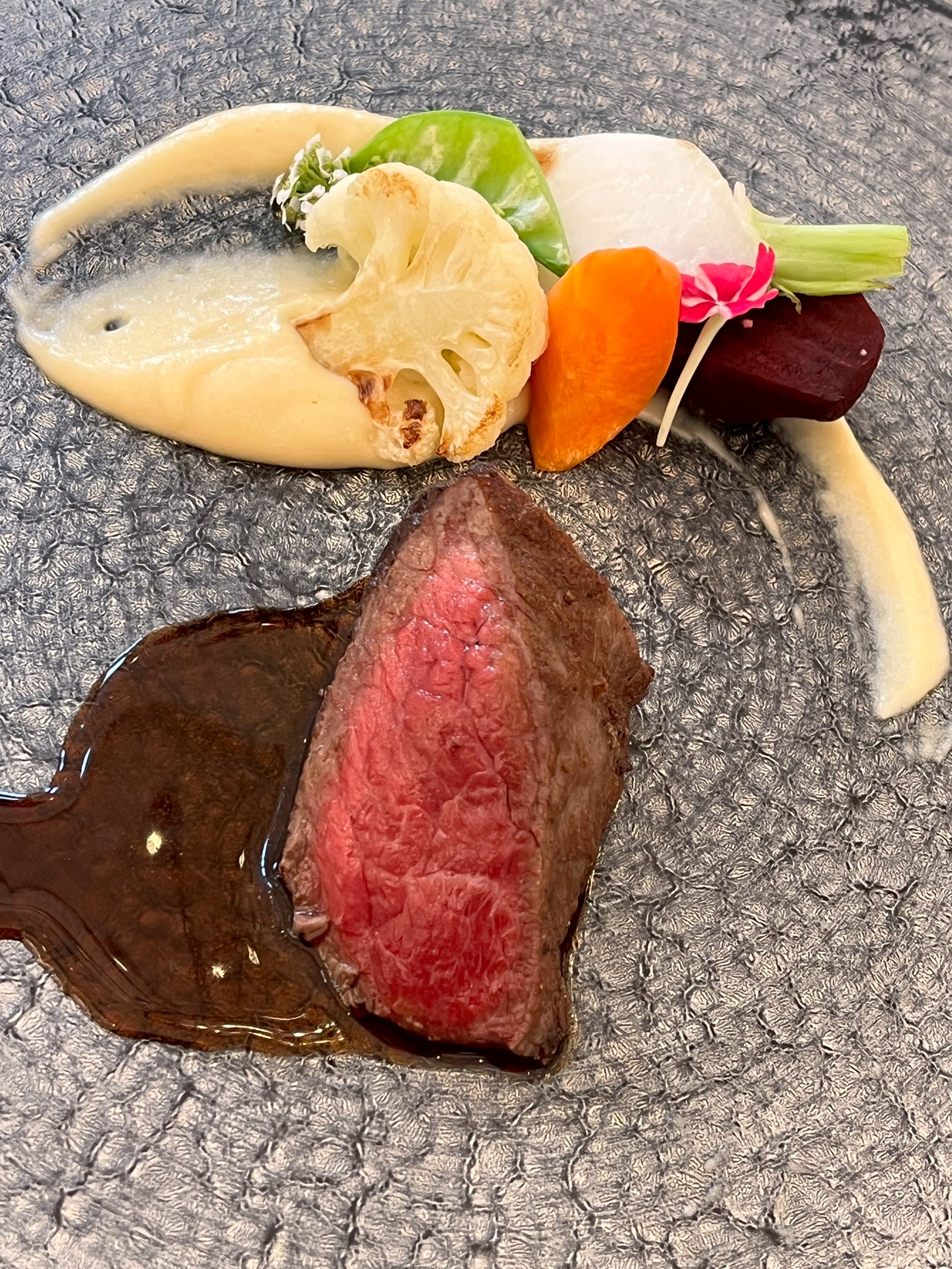 18 (アンウィット) Produced by Casa d' Angela