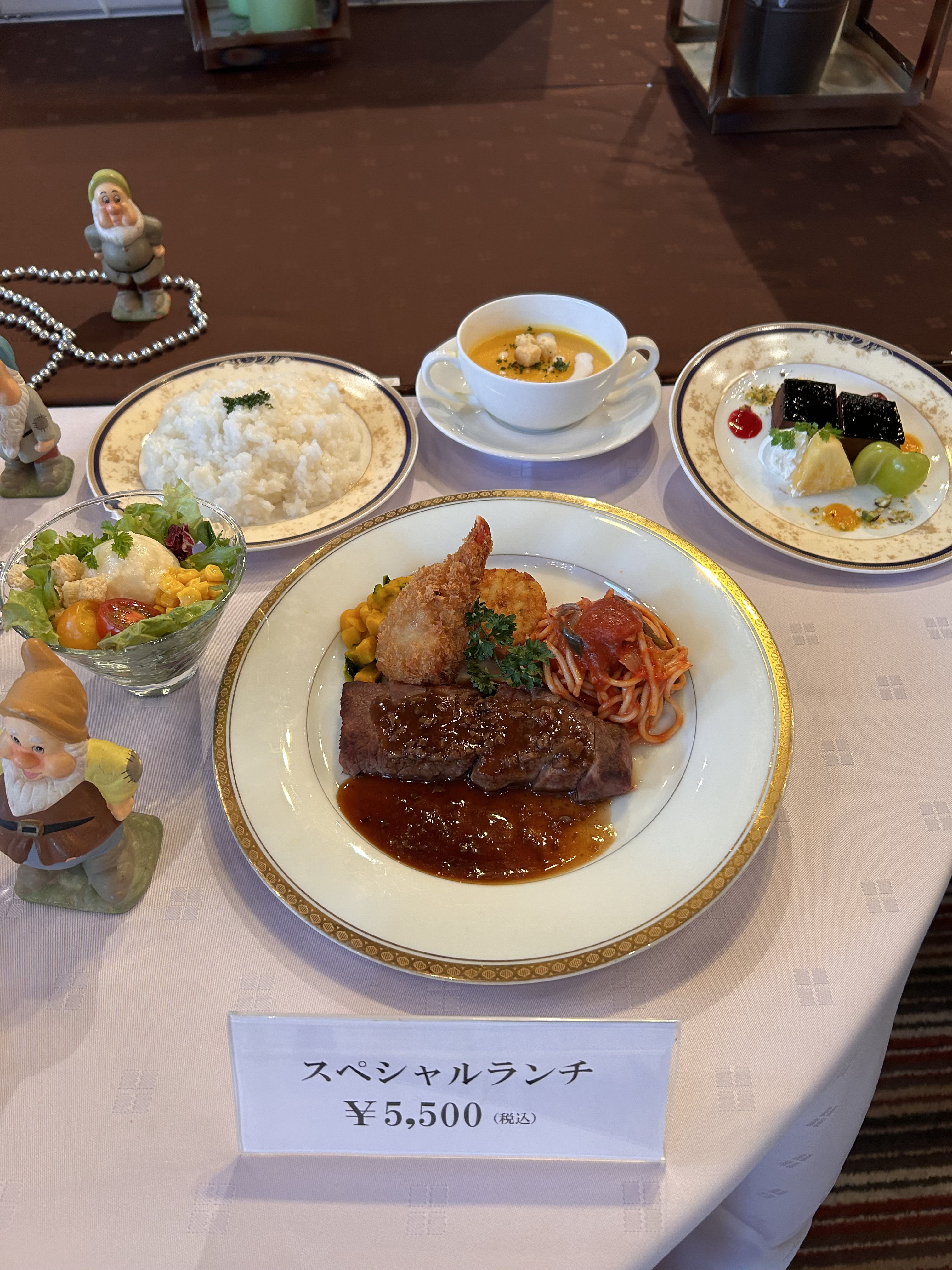 ヴィラルーチェ