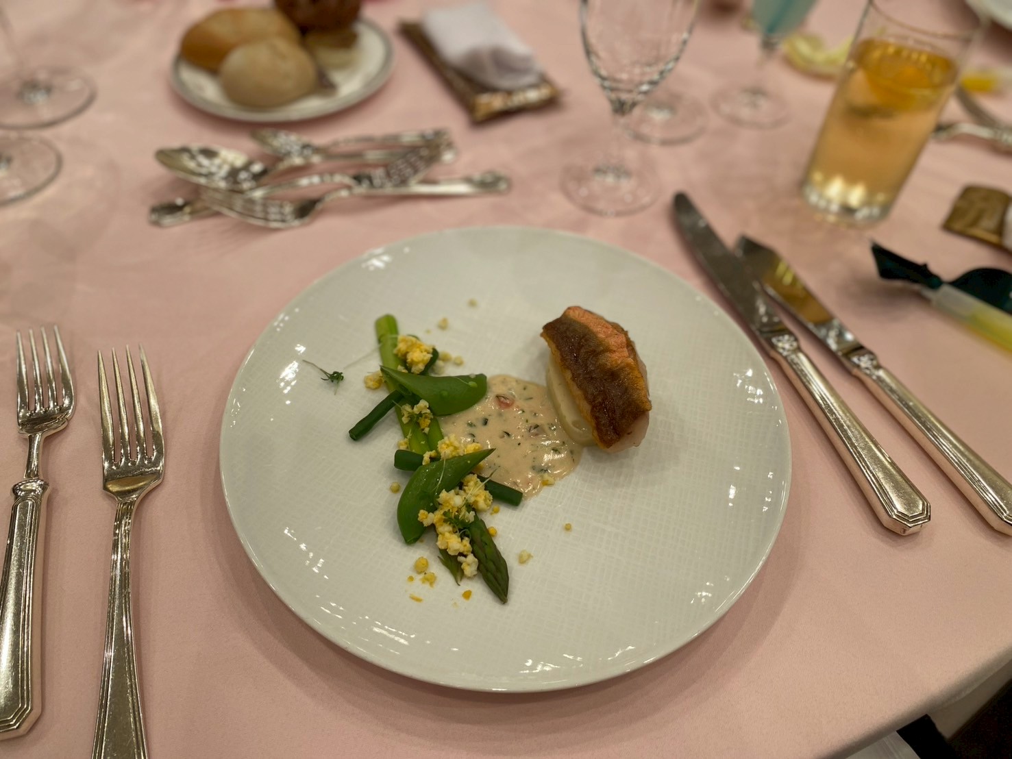 ザ ストリングス表参道