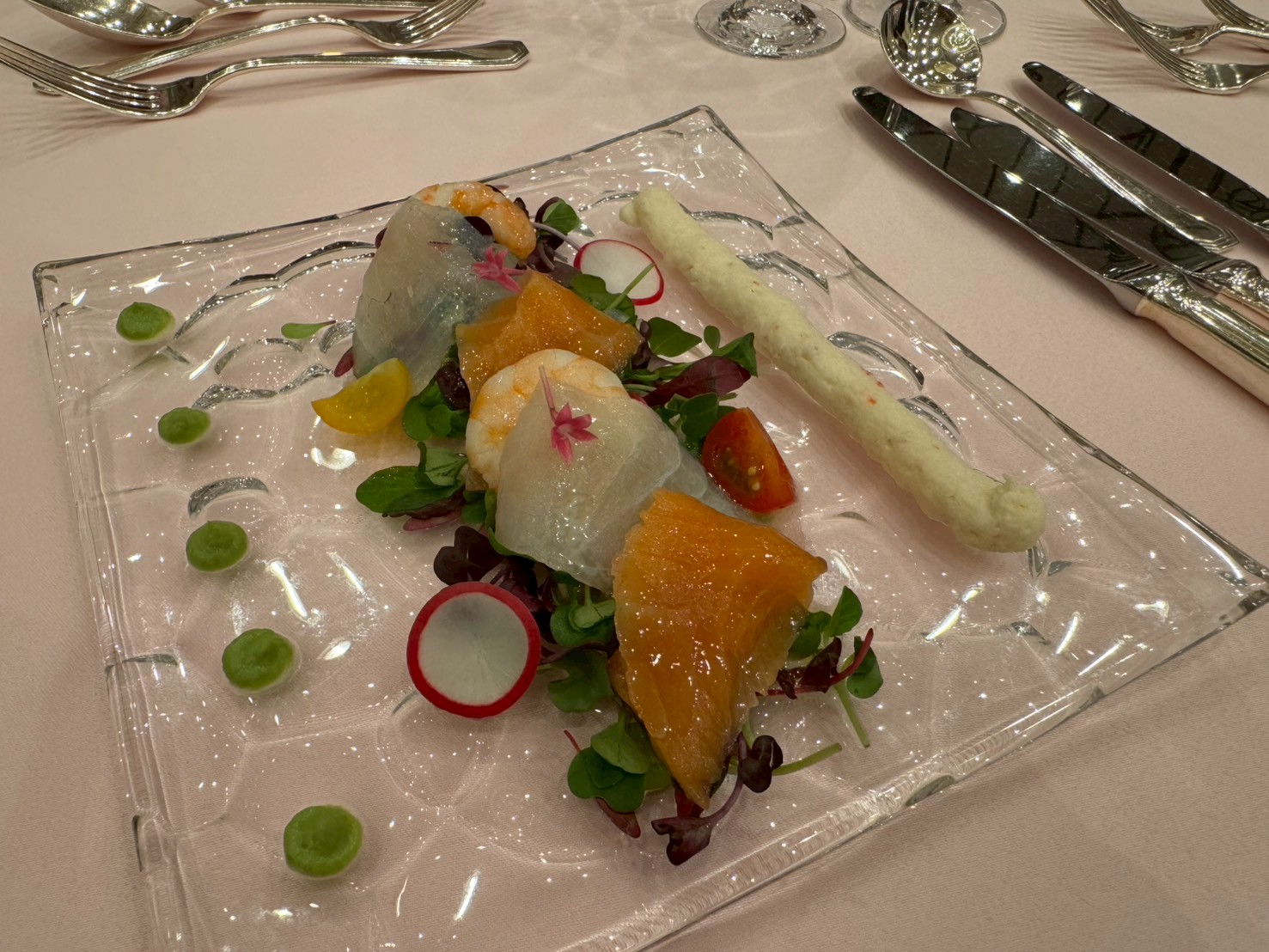 ザ ストリングス表参道