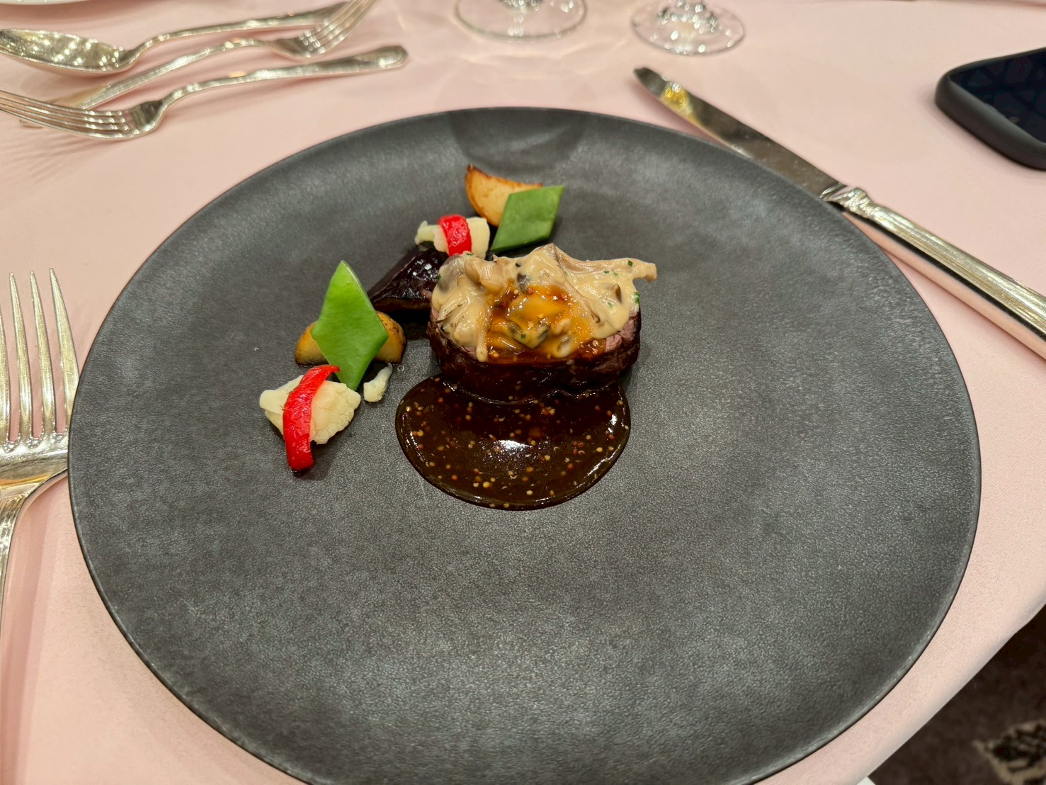 ザ ストリングス表参道