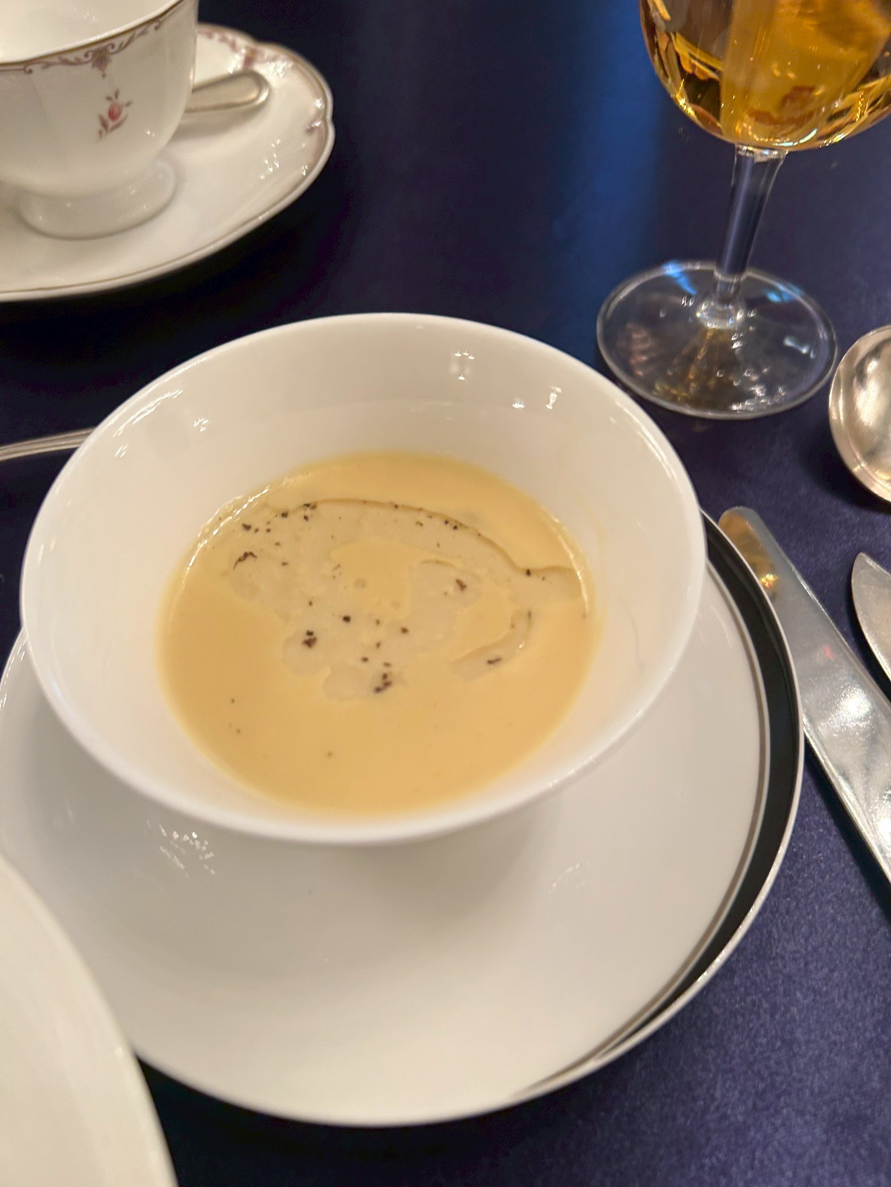 セント・ラファエロチャペル御堂筋