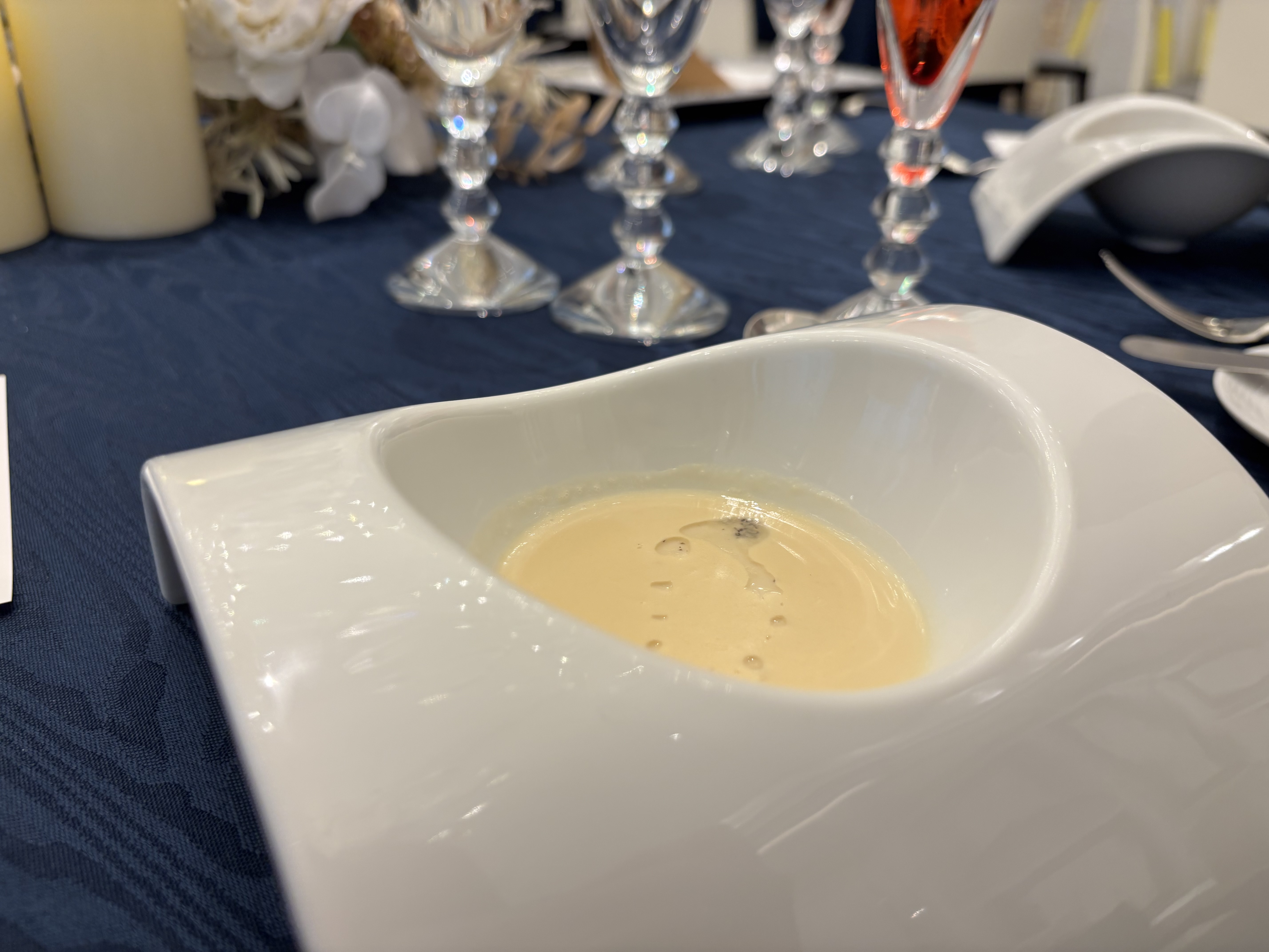 THE SUITE TOKYO by st.raphaelchapel(ザ スイート 東京)