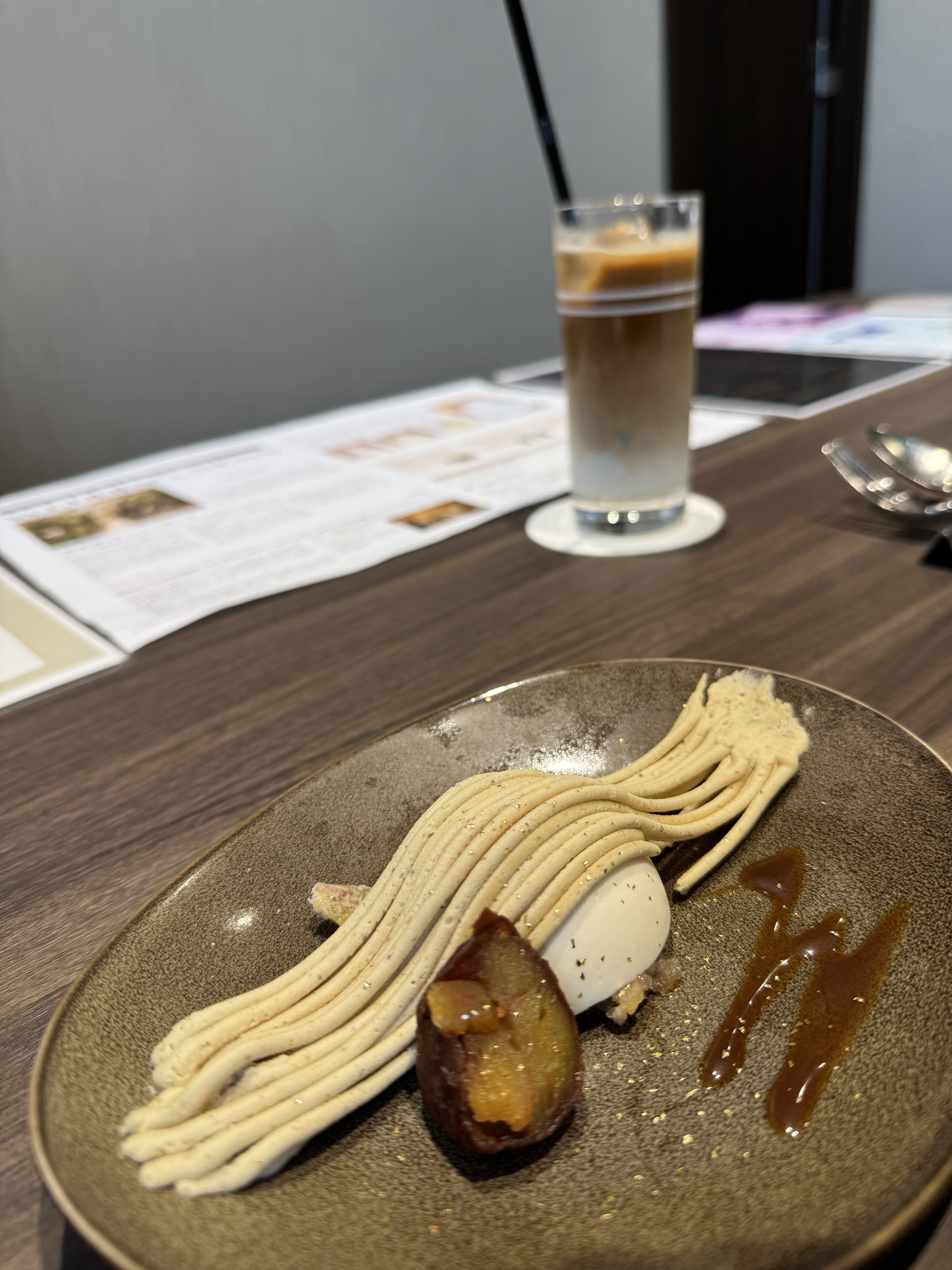 ザ ストリングス表参道