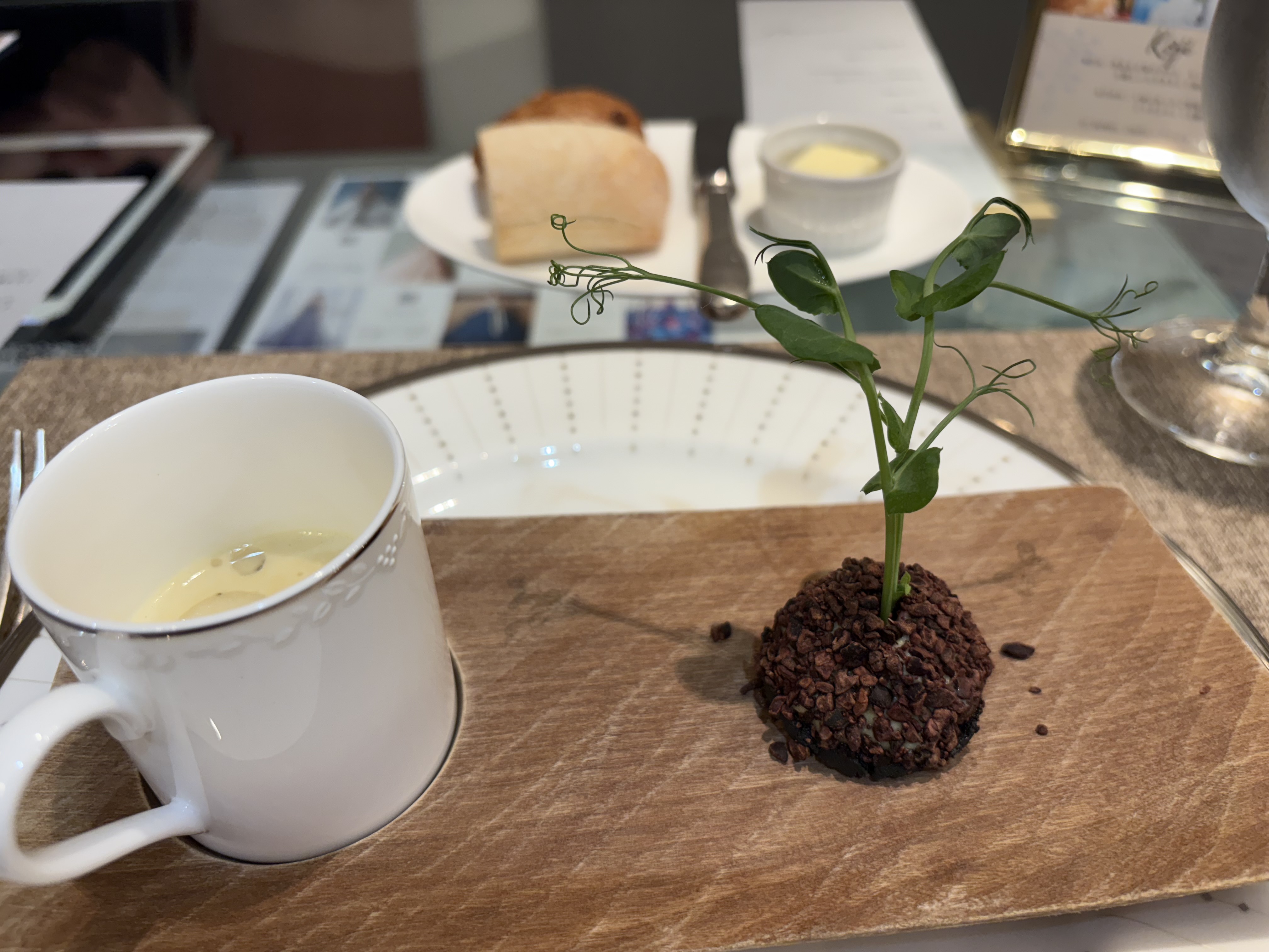 セント・ラファエロチャペル御堂筋