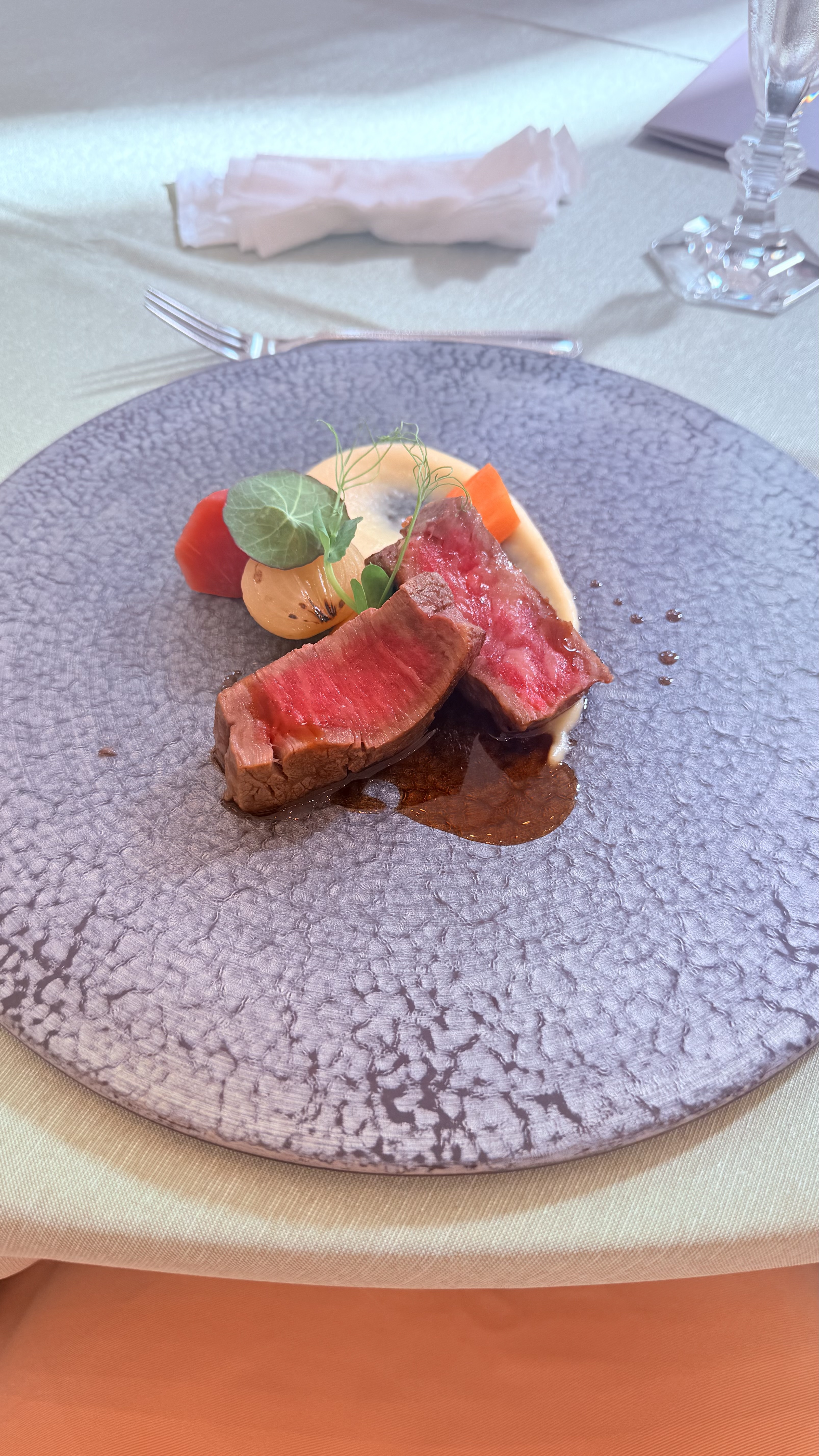 18 (アンウィット) Produced by Casa d' Angela