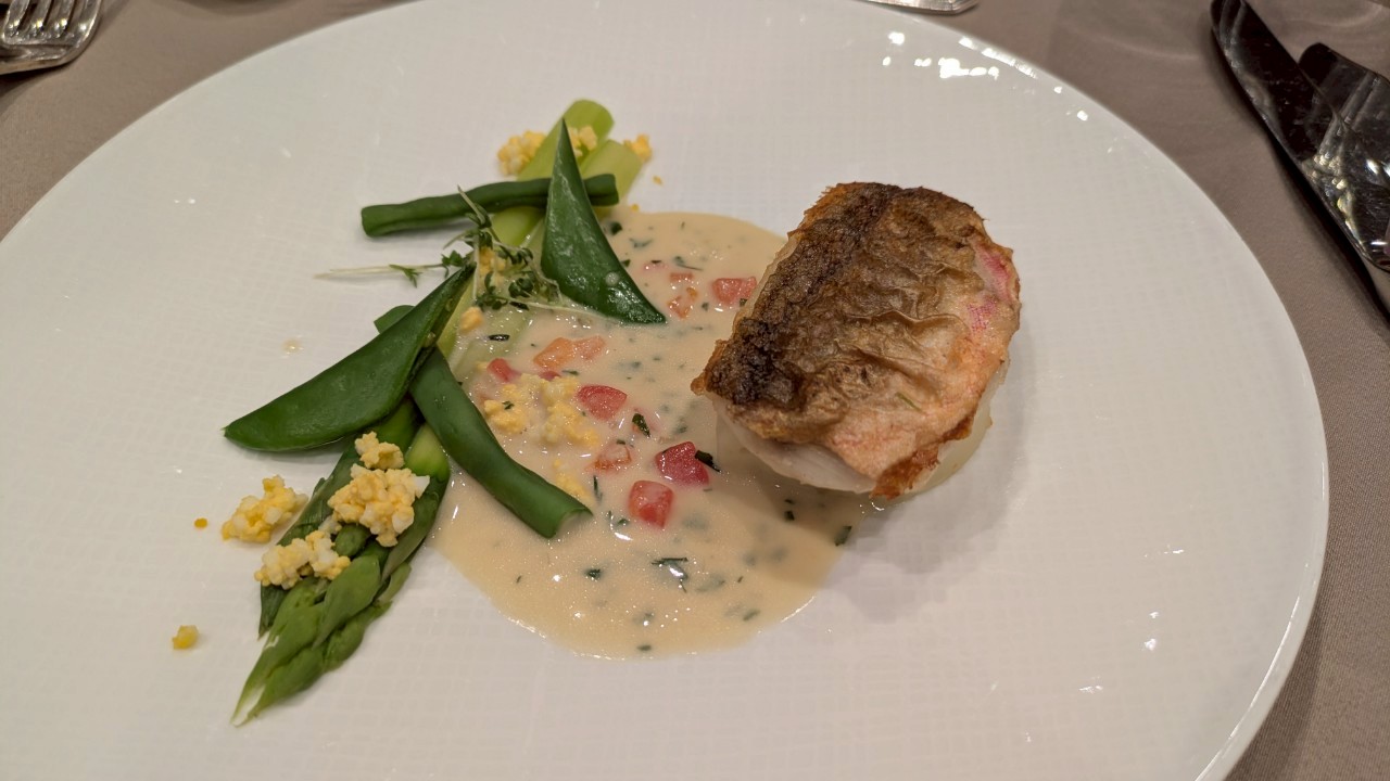 ザ ストリングス表参道