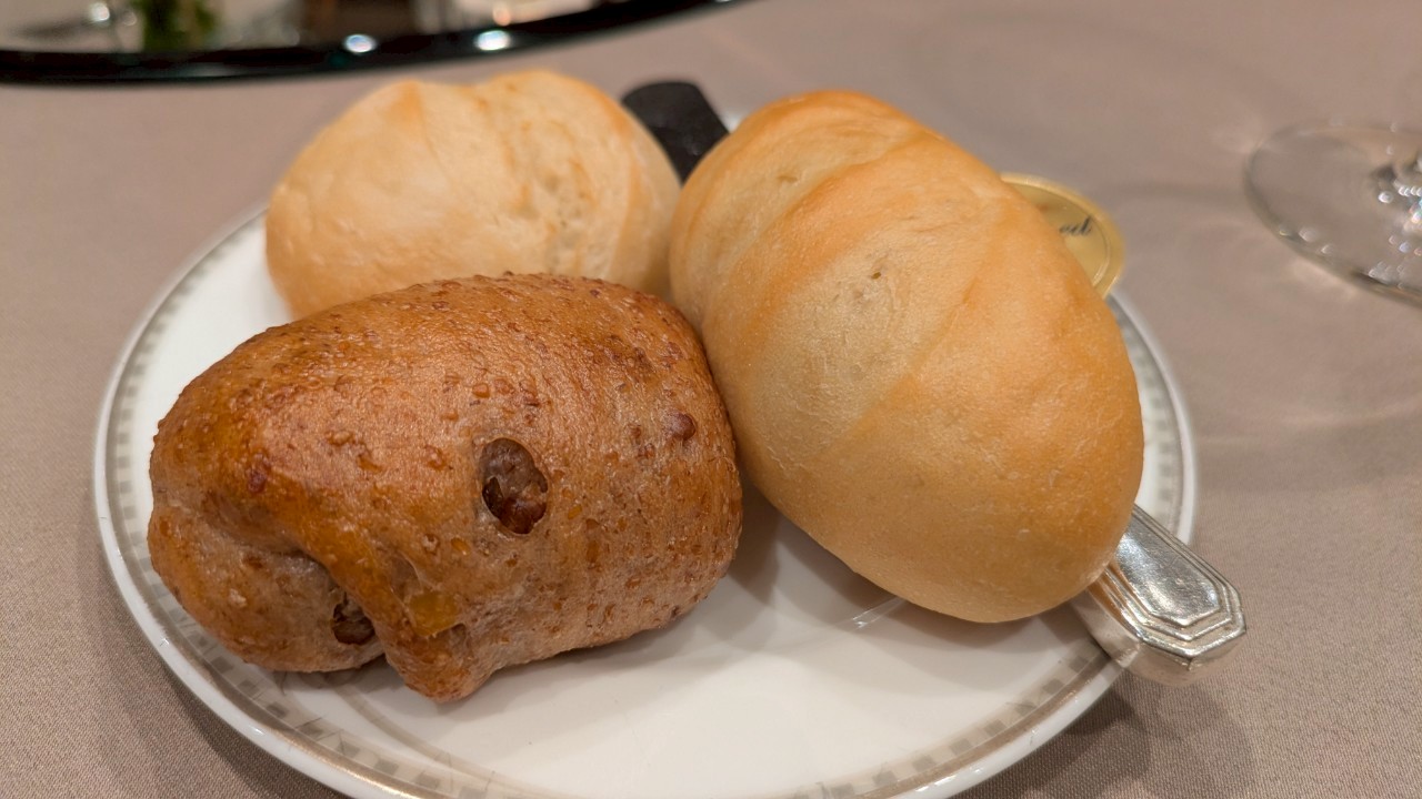 ザ ストリングス表参道