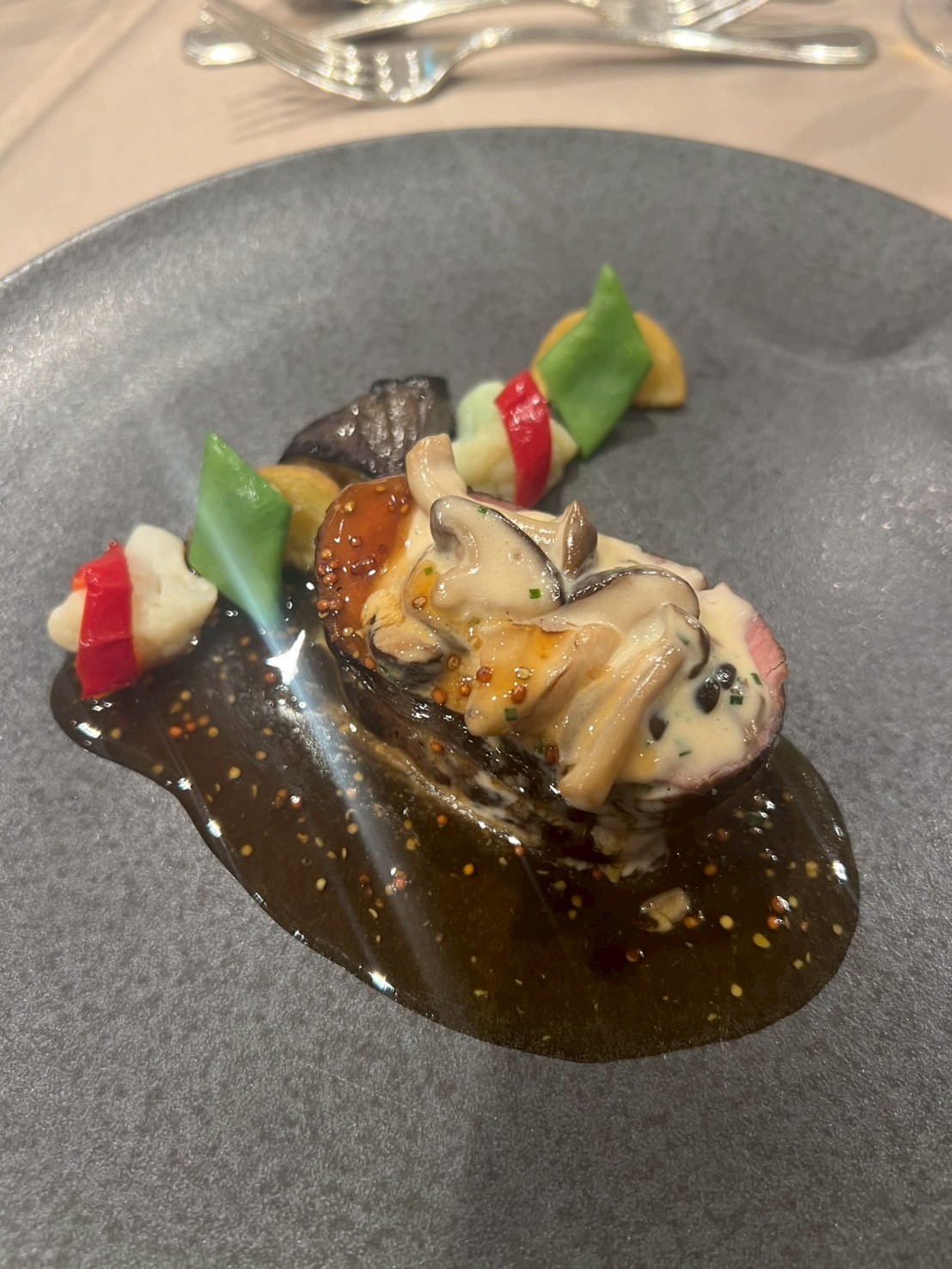 ザ ストリングス表参道