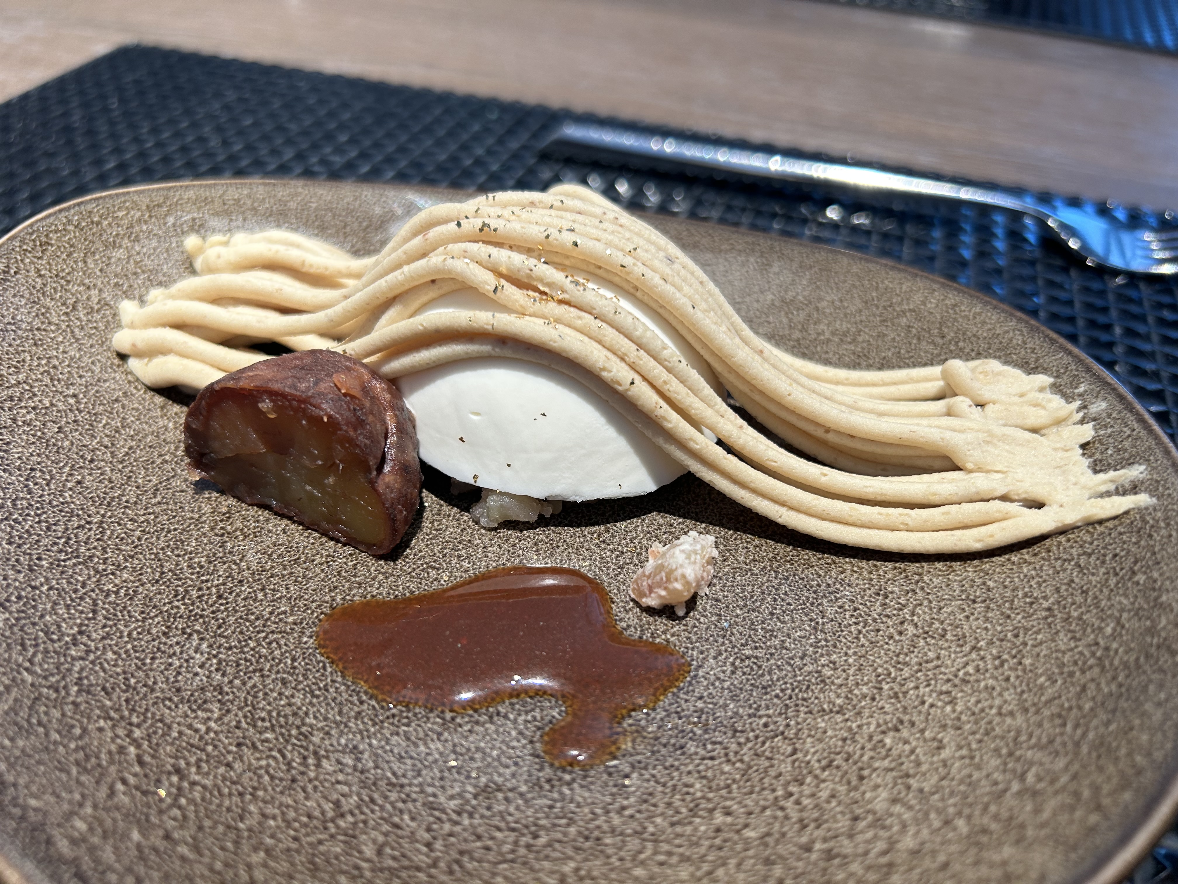 ザ ストリングス表参道