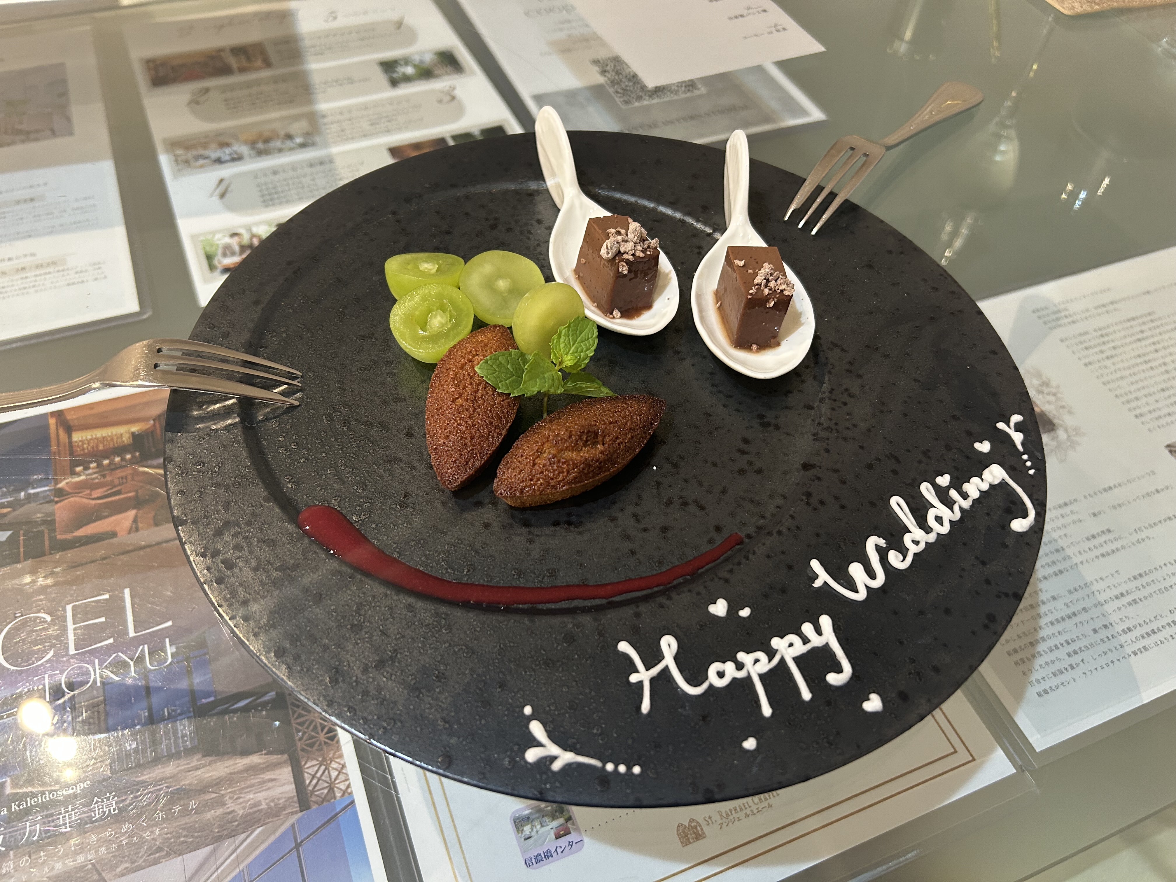 セント・ラファエロチャペル御堂筋