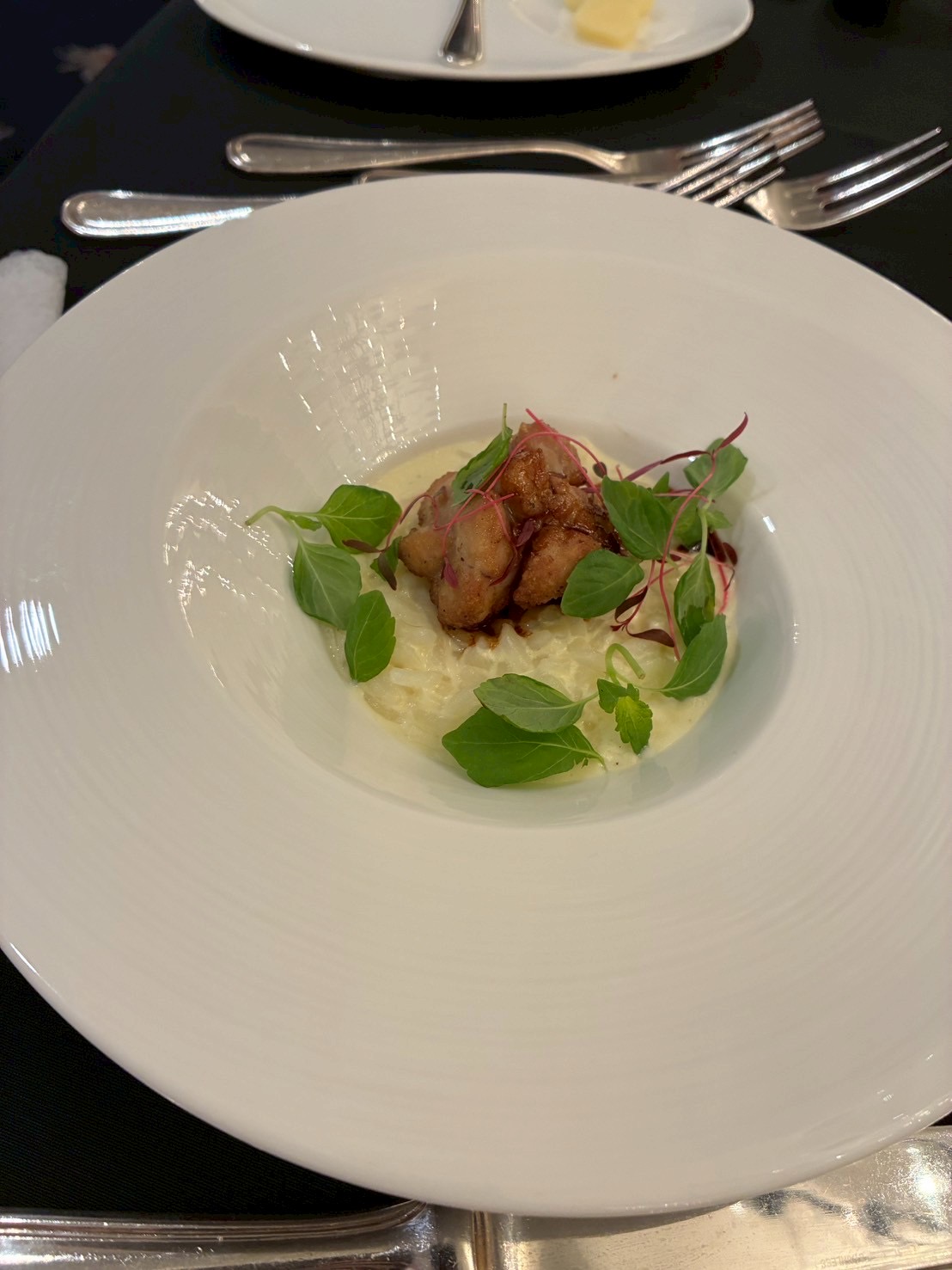 セント・ラファエロチャペル御堂筋