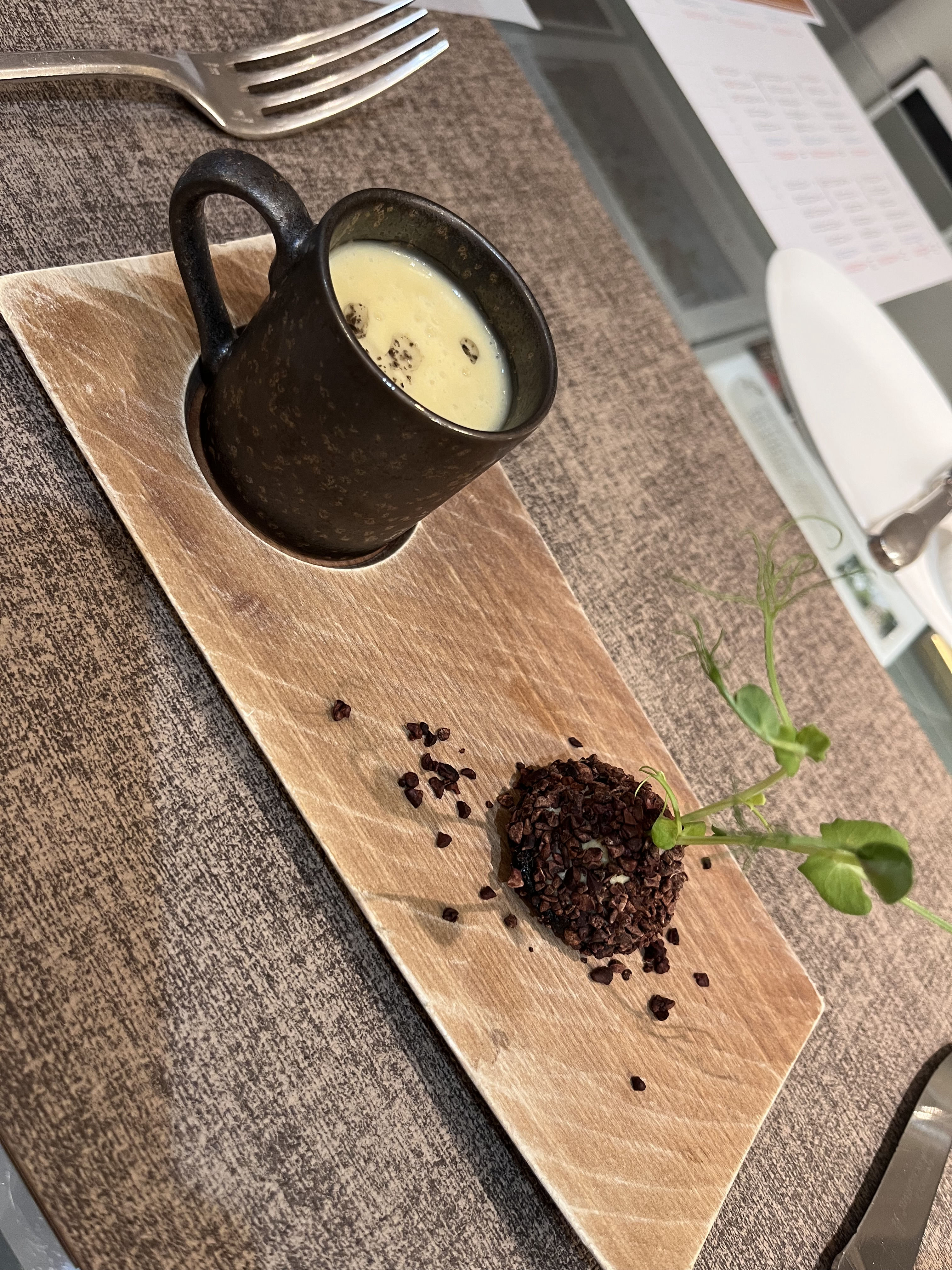 セント・ラファエロチャペル御堂筋