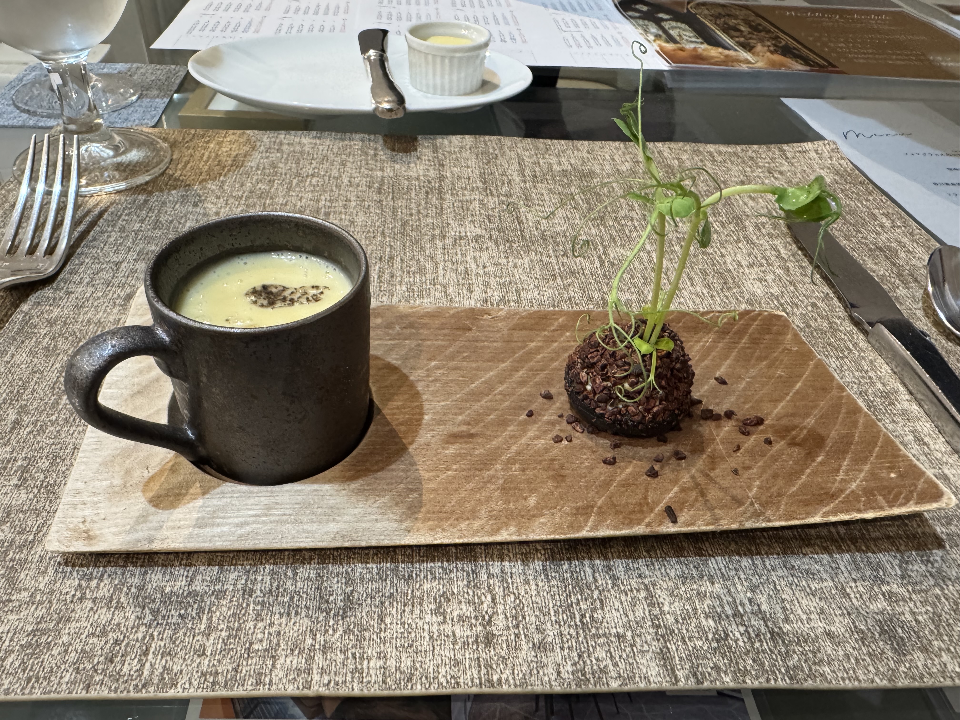 セント・ラファエロチャペル御堂筋