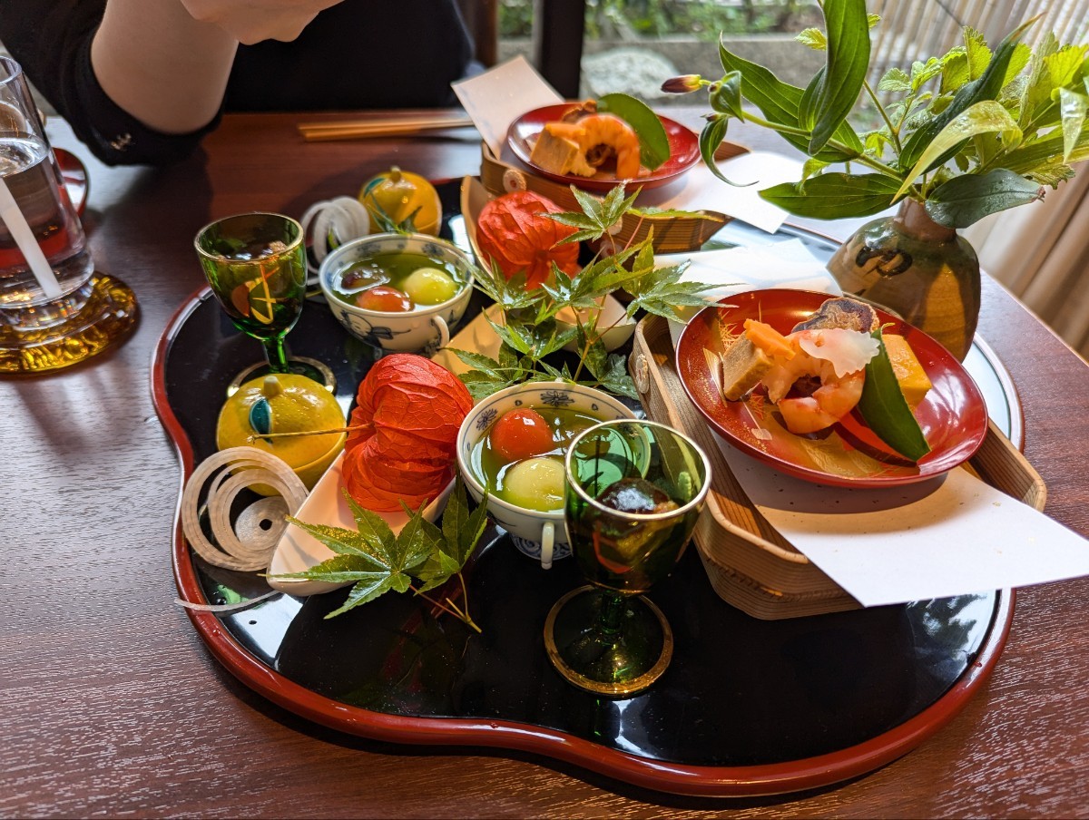 The KIKUSUIRO narapark(菊水楼)