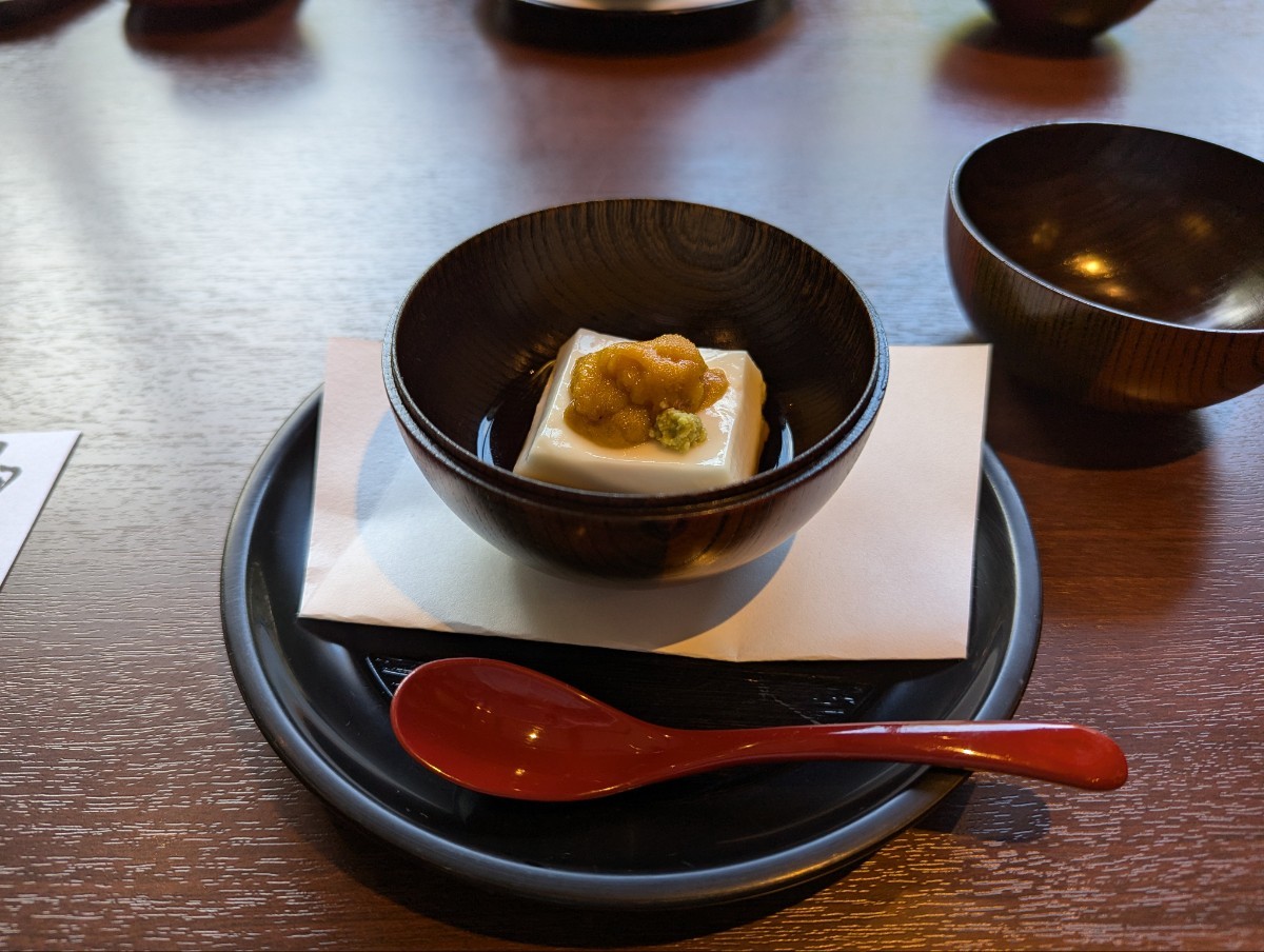 The KIKUSUIRO narapark(菊水楼)