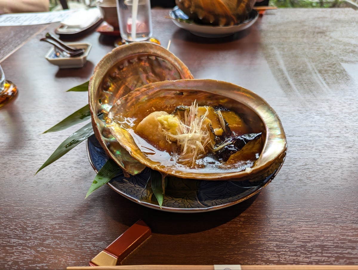 The KIKUSUIRO narapark(菊水楼)