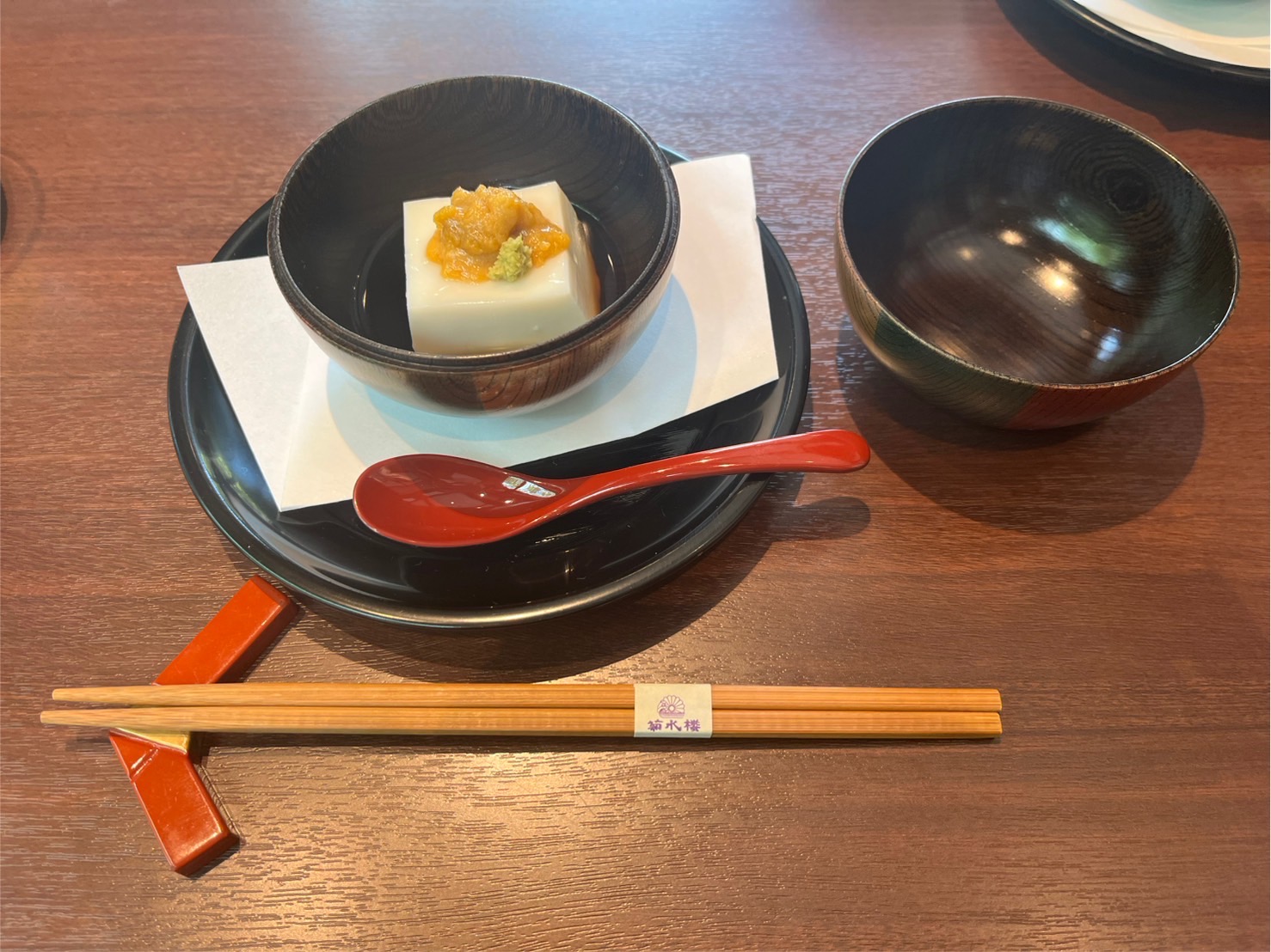 The KIKUSUIRO narapark(菊水楼)