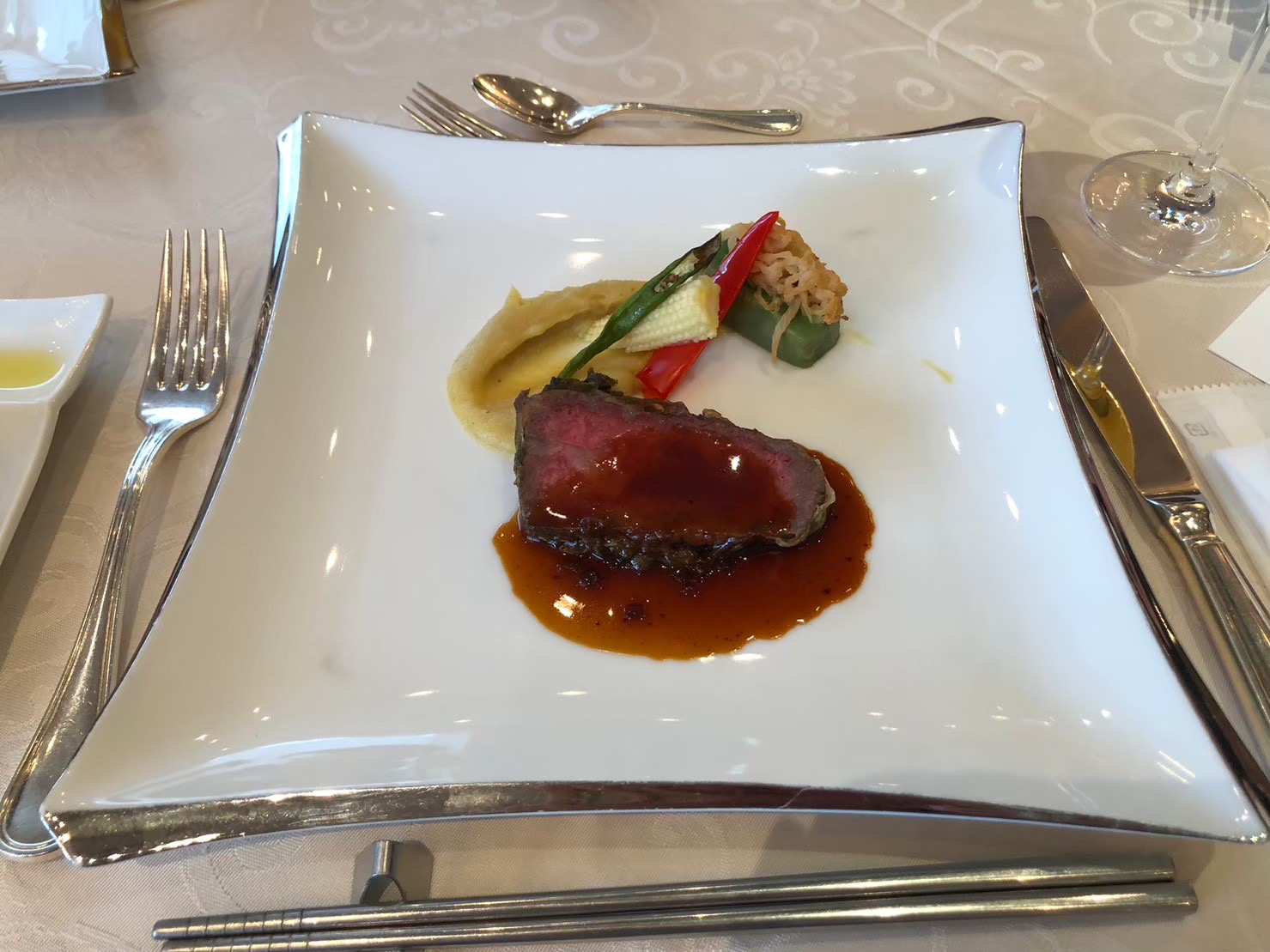 南青山サンタキアラ教会